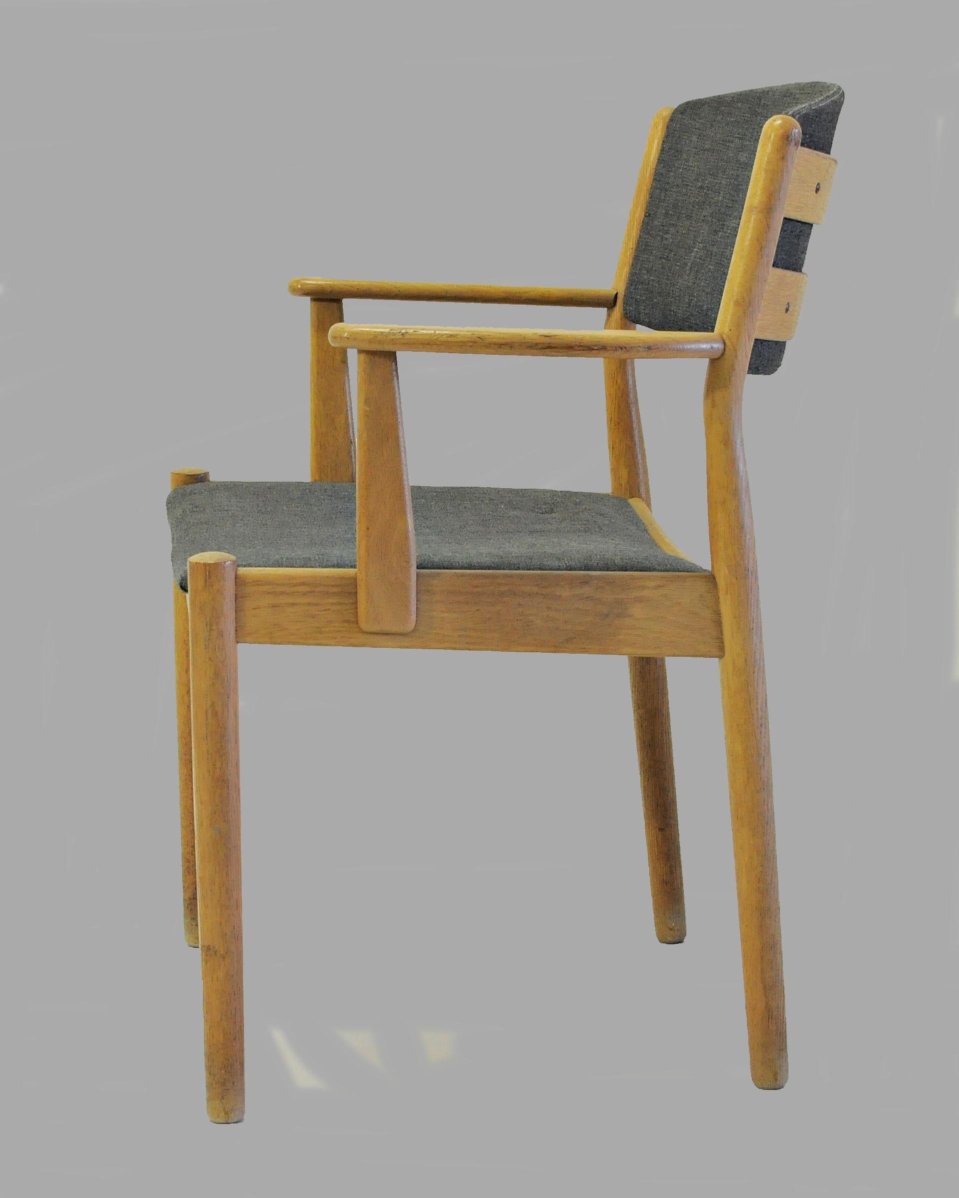 Set of 2 armchairs in oak designed by Poul Volther for FDB Møbler in 1954.

The chairs have been overlooked and refinished by our cabinetmaker to insure that they are in very good condition with only minimal signs of age and use and will be