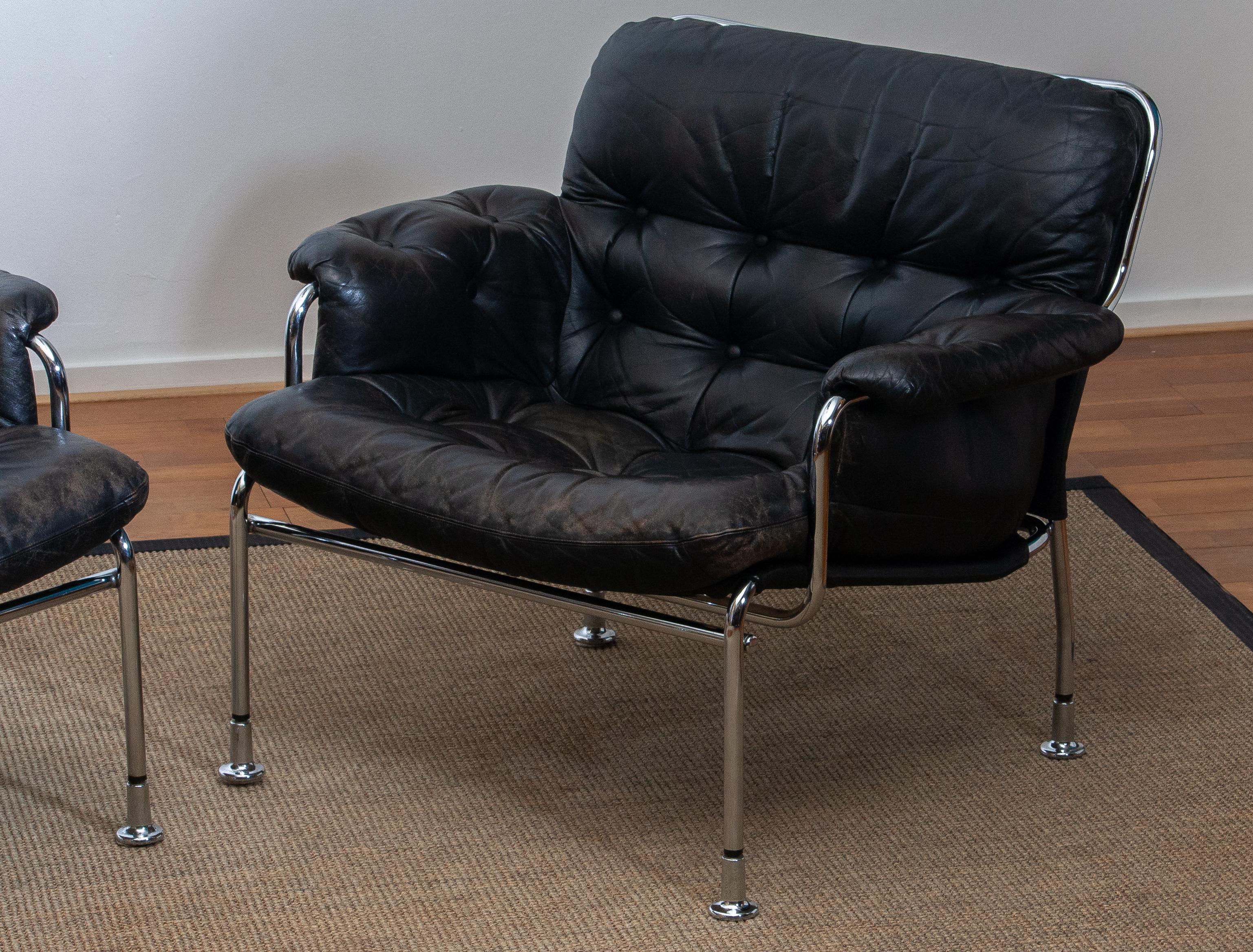 1960s Set of Two Eva Lounge Chairs in Chrome and Aged Black Leather by Lindlöfs 6