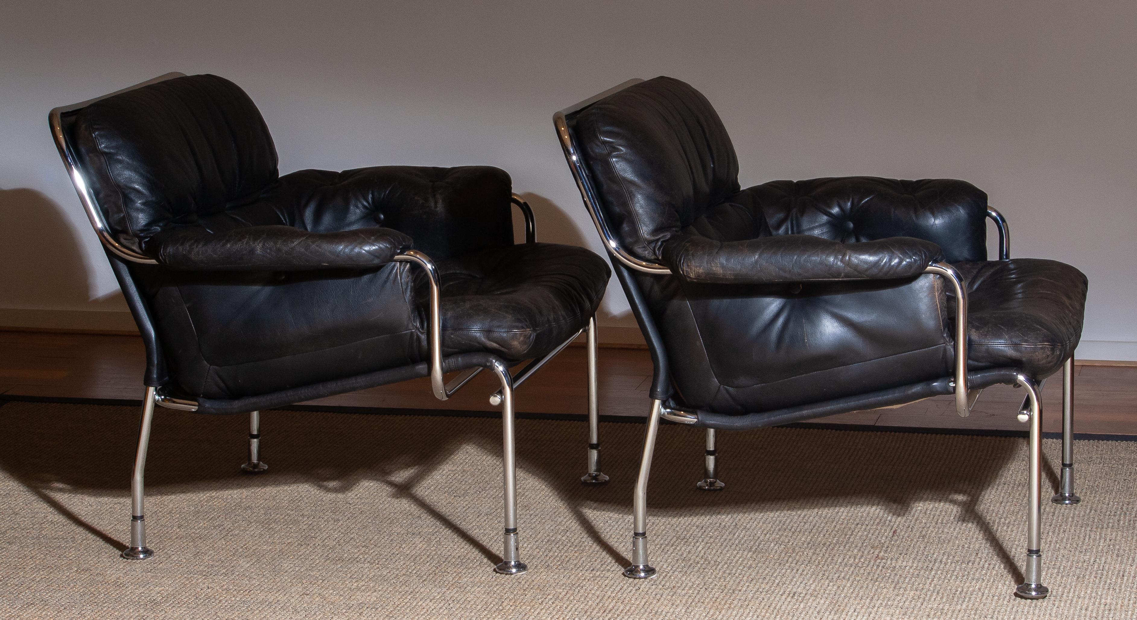 1960s Set of Two Eva Lounge Chairs in Chrome and Aged Black Leather by Lindlöfs 11