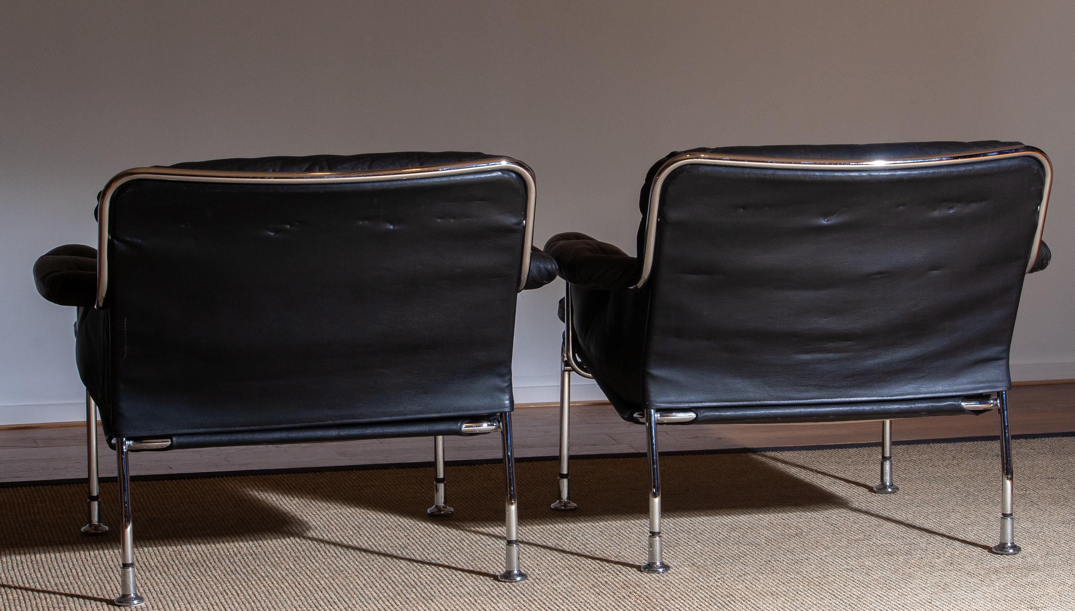 1960s Set of Two Eva Lounge Chairs in Chrome and Aged Black Leather by Lindlöfs 13