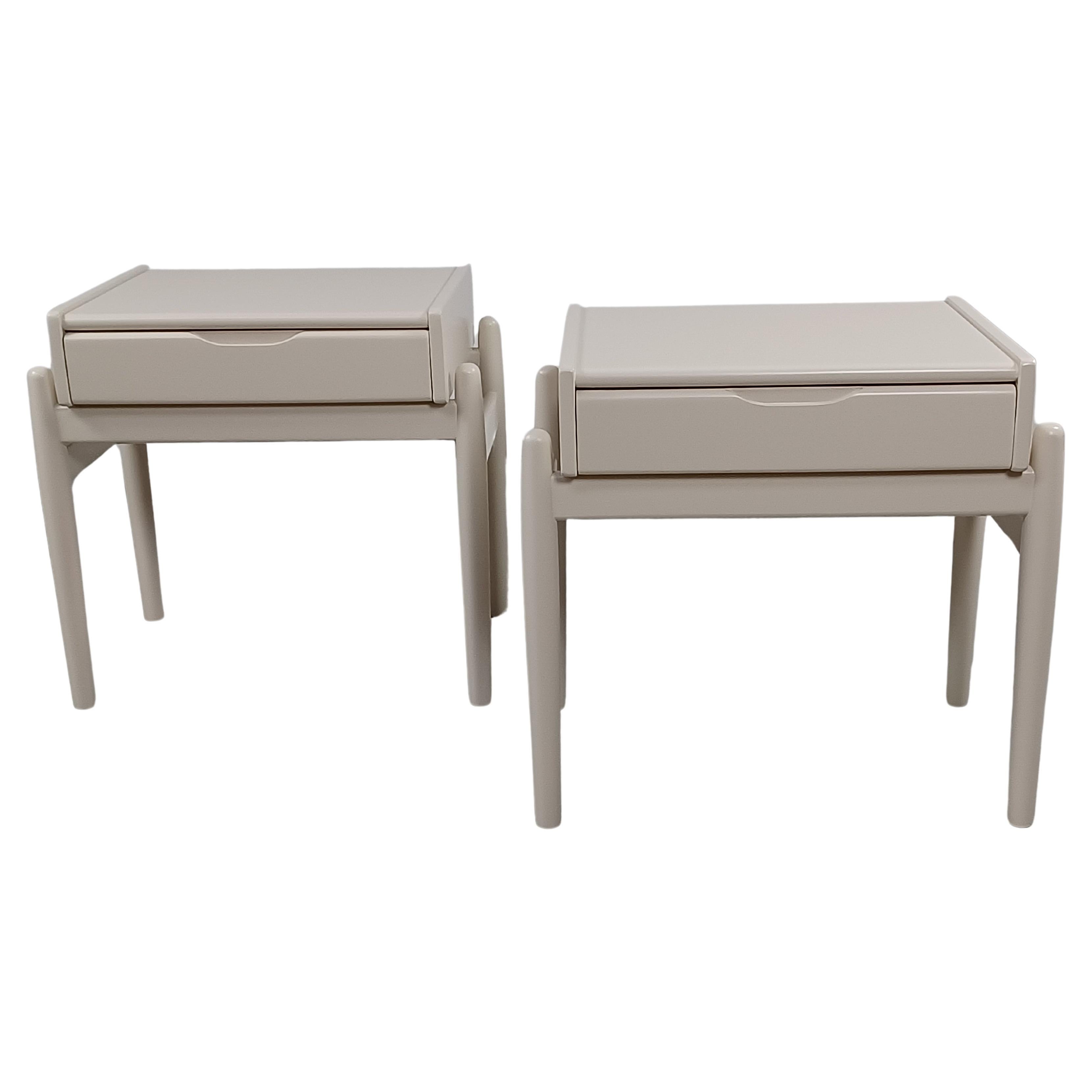 1960s Set of Two Fully Restored White Nightstands For Sale