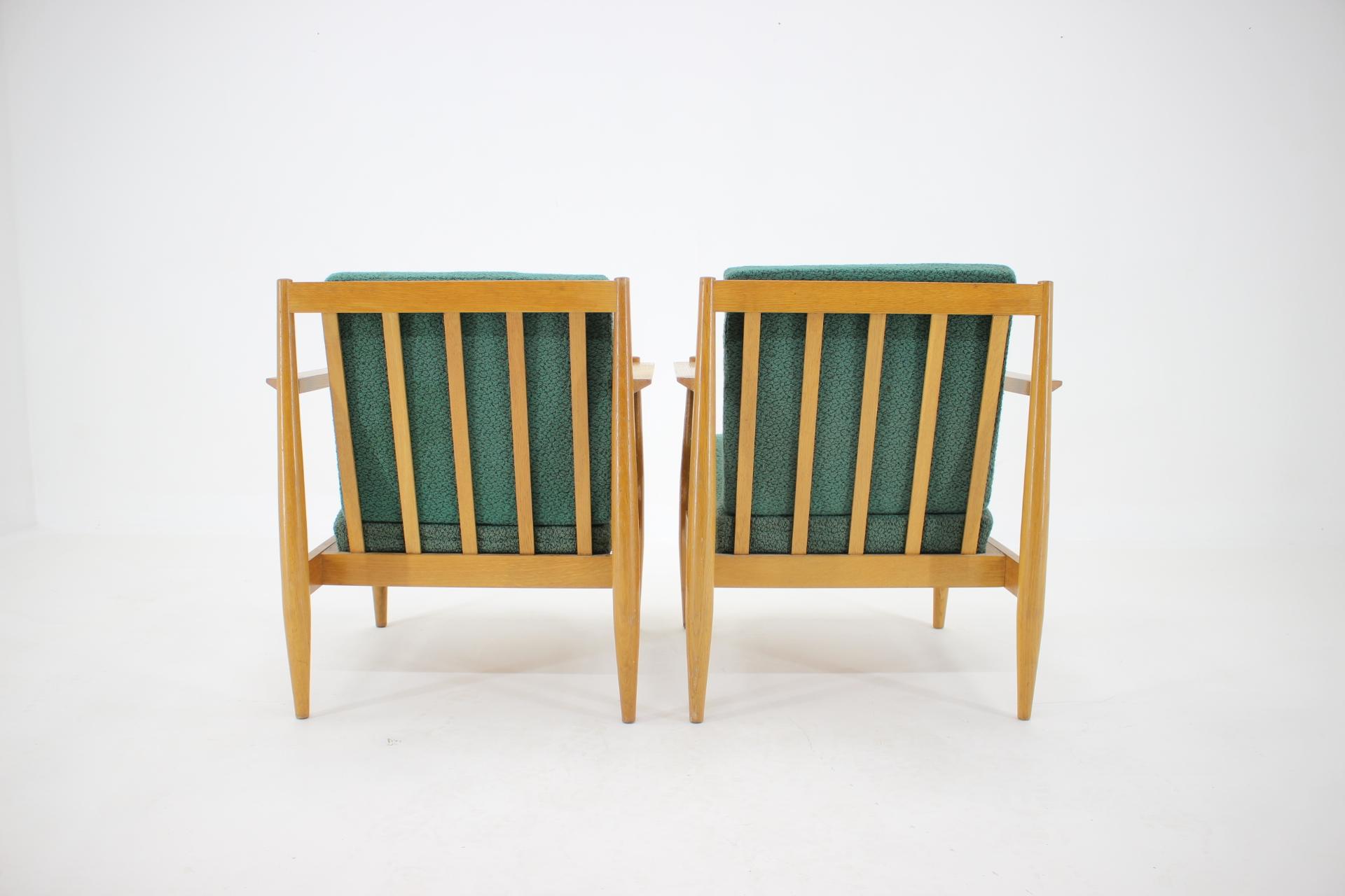 Ensemble de fauteuils de deux tonnes, Tchécoslovaquie, années 1960 en vente 1
