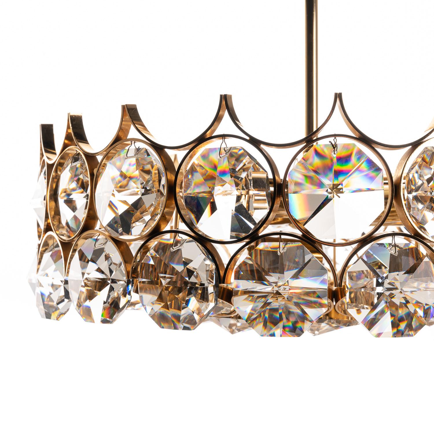 1960's Seven-Light Gilt Brass and Crystal Glass Chandelier by Palwa For Sale 1