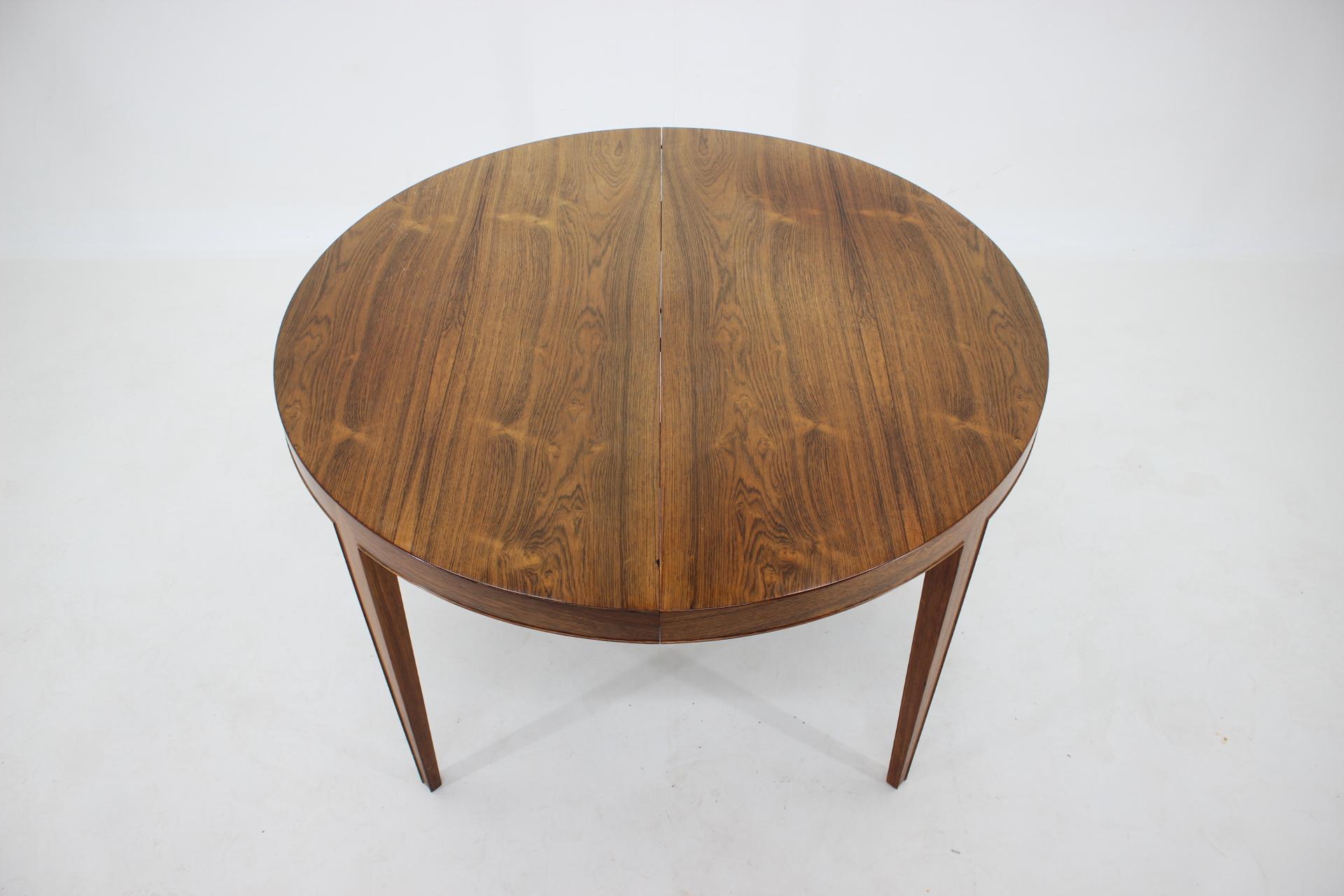 1960s Severin Hansen Extendable Rosewood Dining Table for Haslev Møbelsnedkeri, D 1