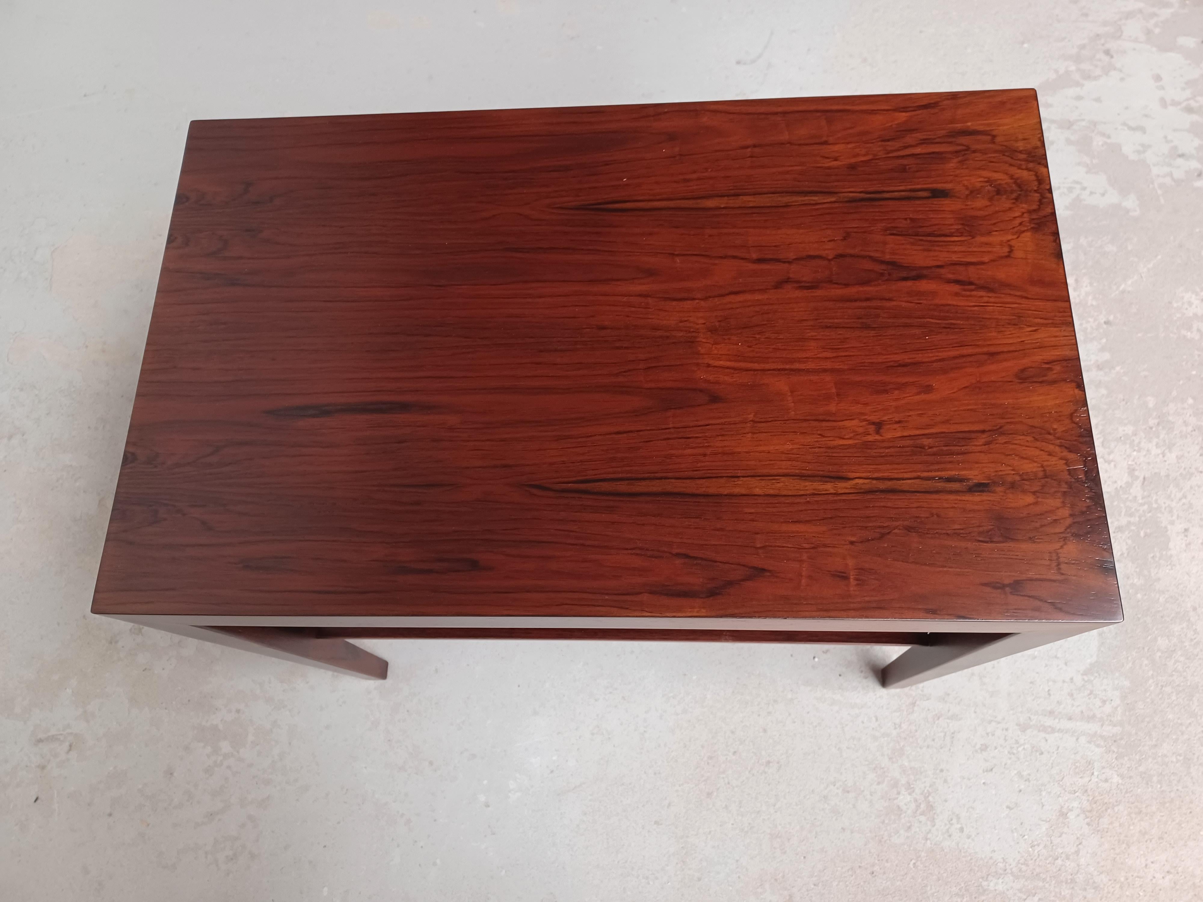 1960s Severin Hansen Fully Restored Rosewood Side Table with Shelf by Haslev For Sale 1