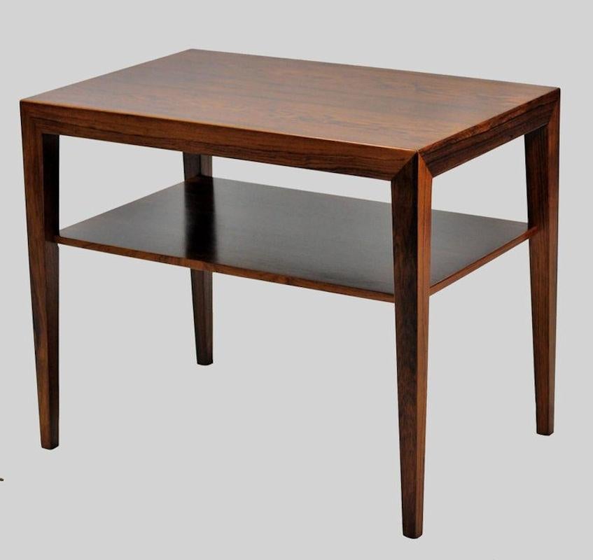 Ensemble de deux tables d'appoint Severin Hansen en acajou entièrement restaurées des années 1960 par Haslev  Bon état - En vente à Knebel, DK