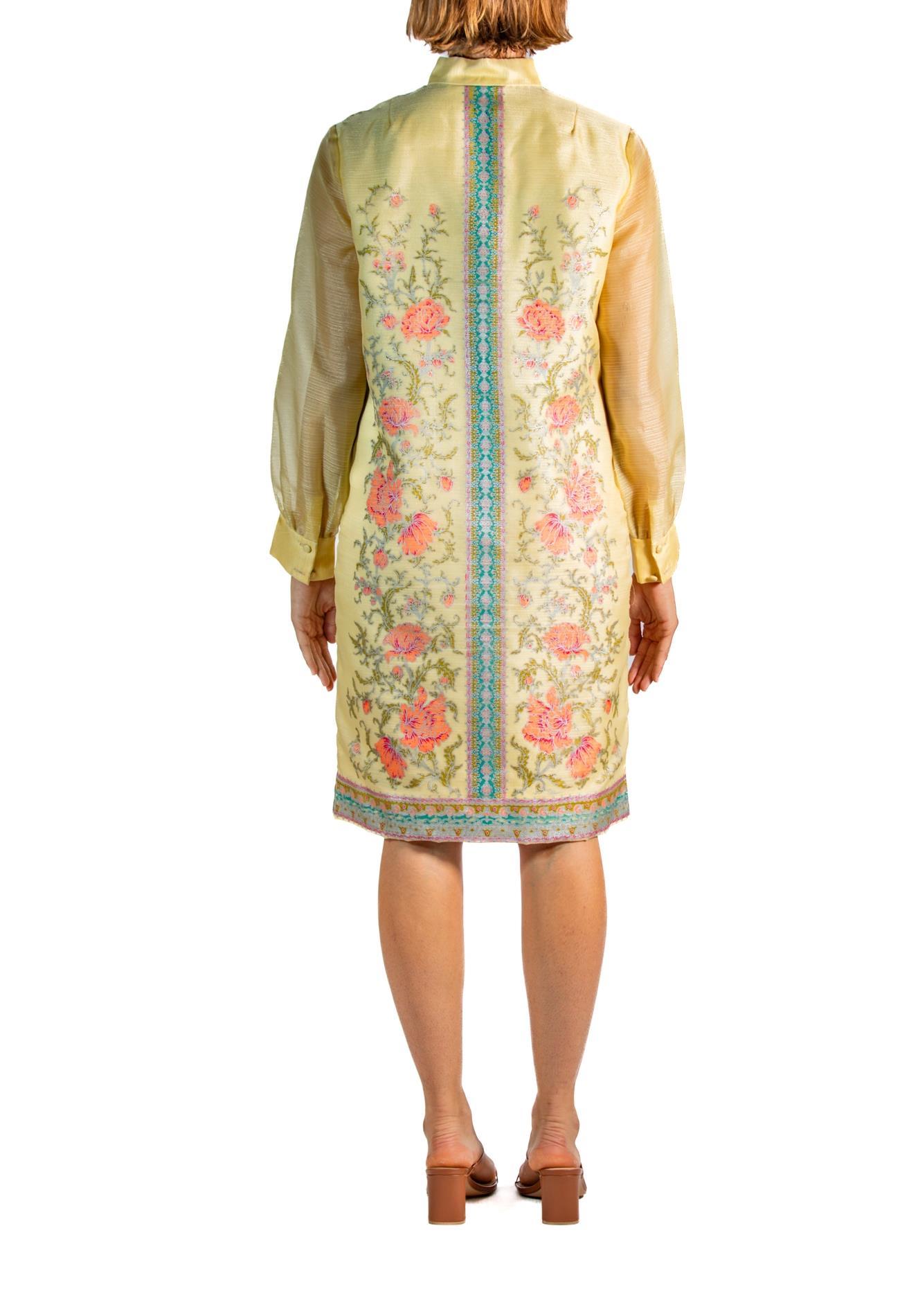 1960S Shaheen Butter Vestido camisero de manga larga de poliéster floral amarillo en venta 2