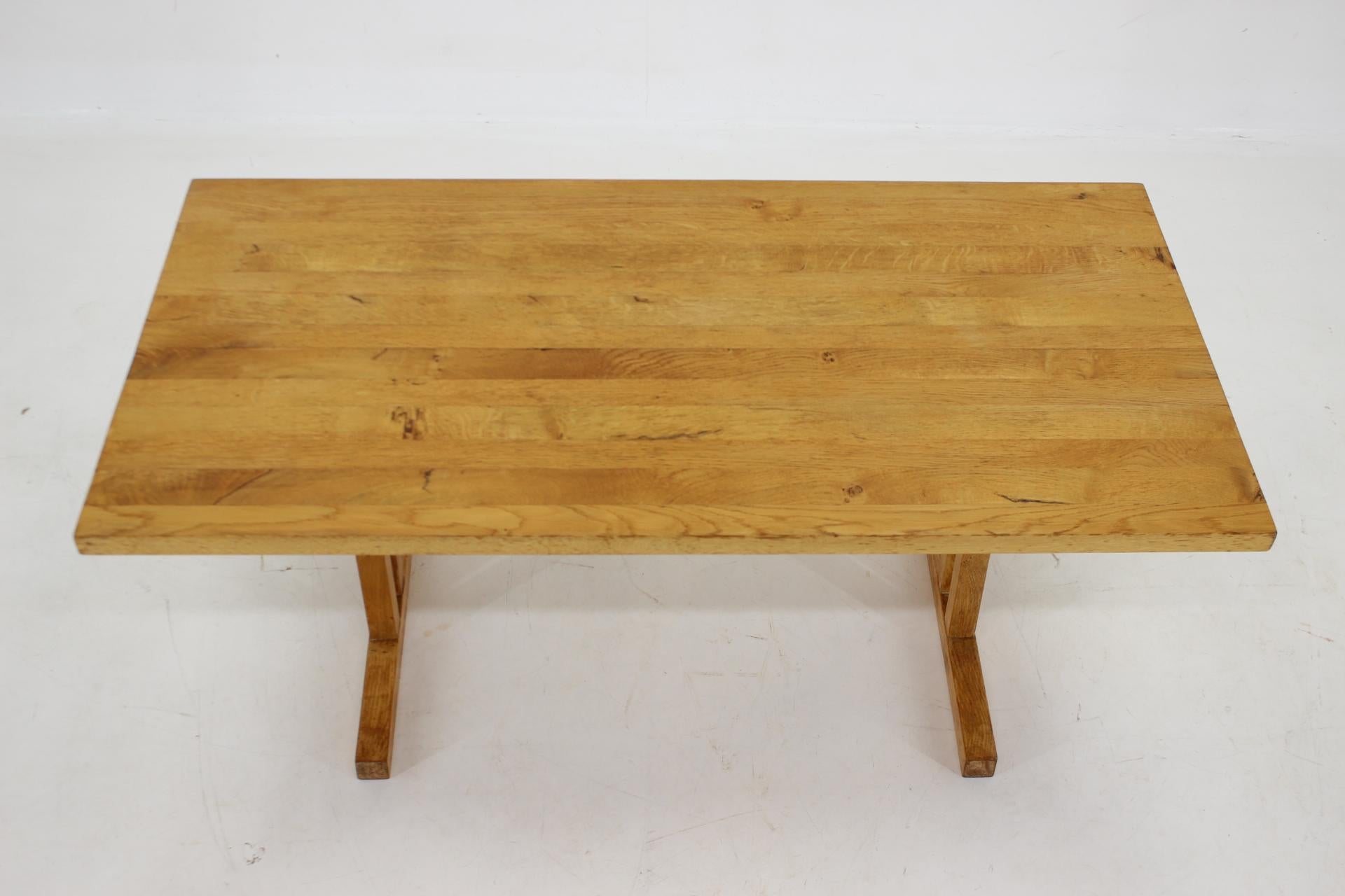 Danish 1960s Shaker Solid Oak Wood Coffeetable, Denmark For Sale