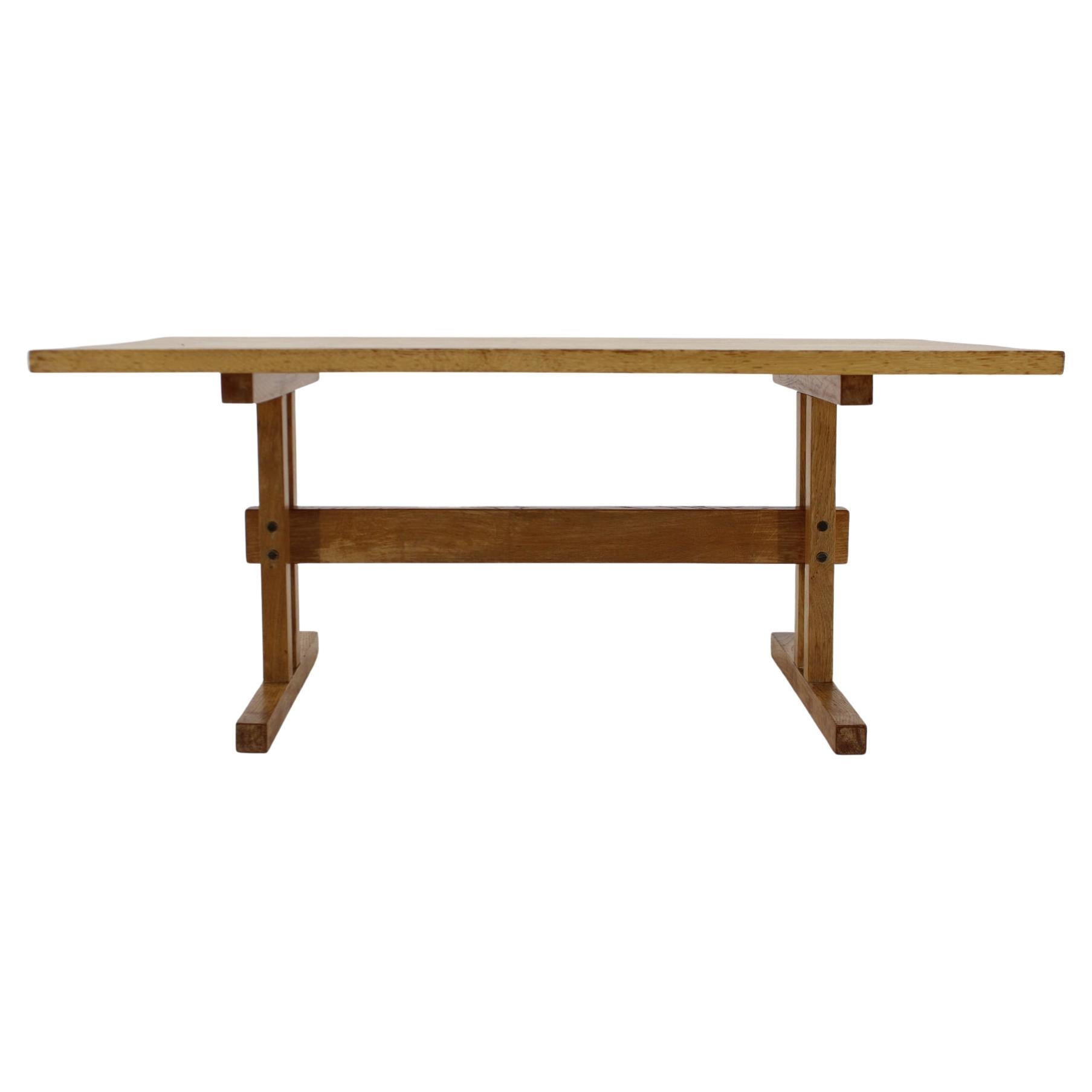 1960s Shaker Solid Oak Wood Coffeetable, Denmark For Sale