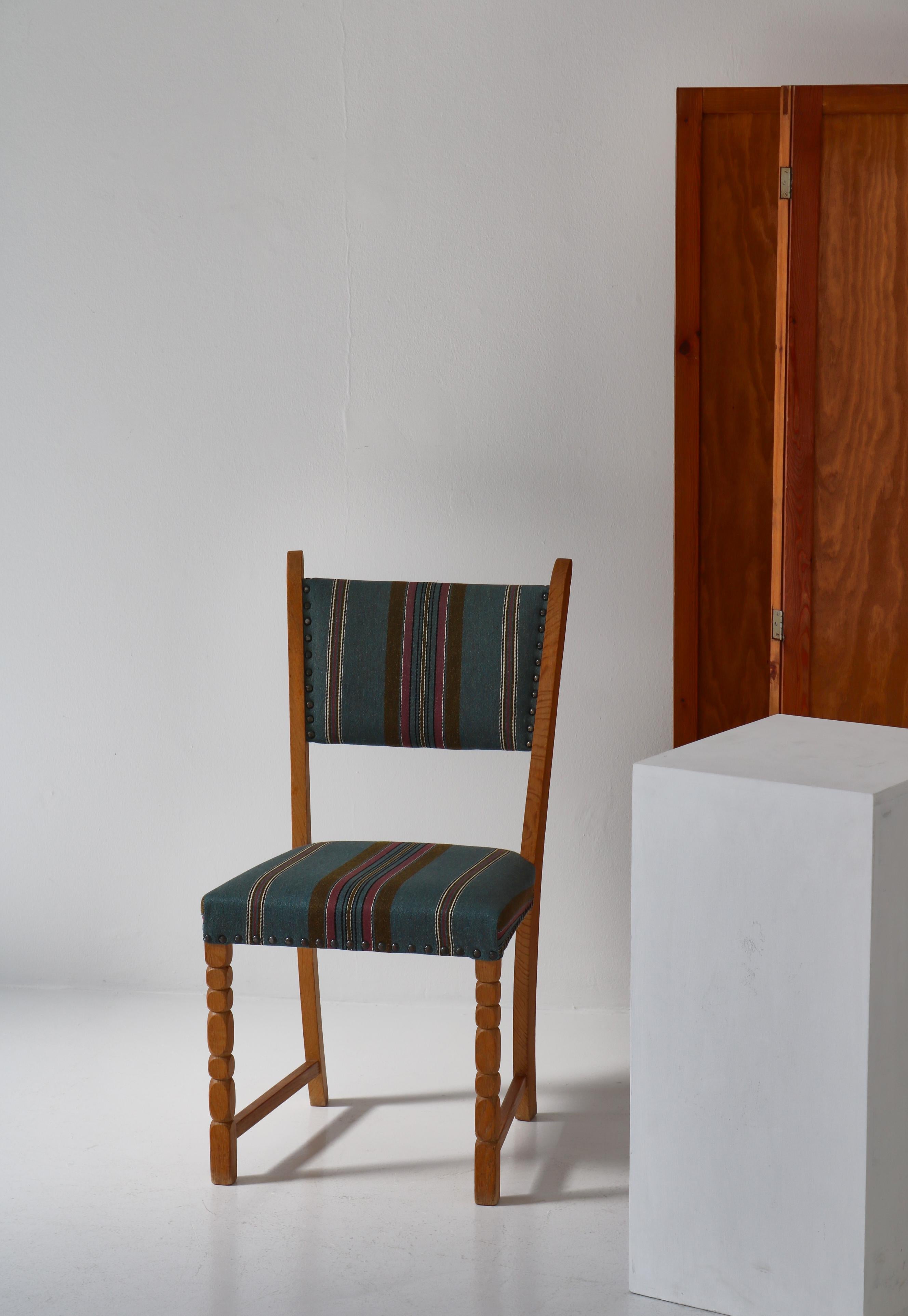 Scandinavian Modern 1960s Side Chair in Oak & Wool Fabric by Henry Kjærnulf, Danish Modern For Sale