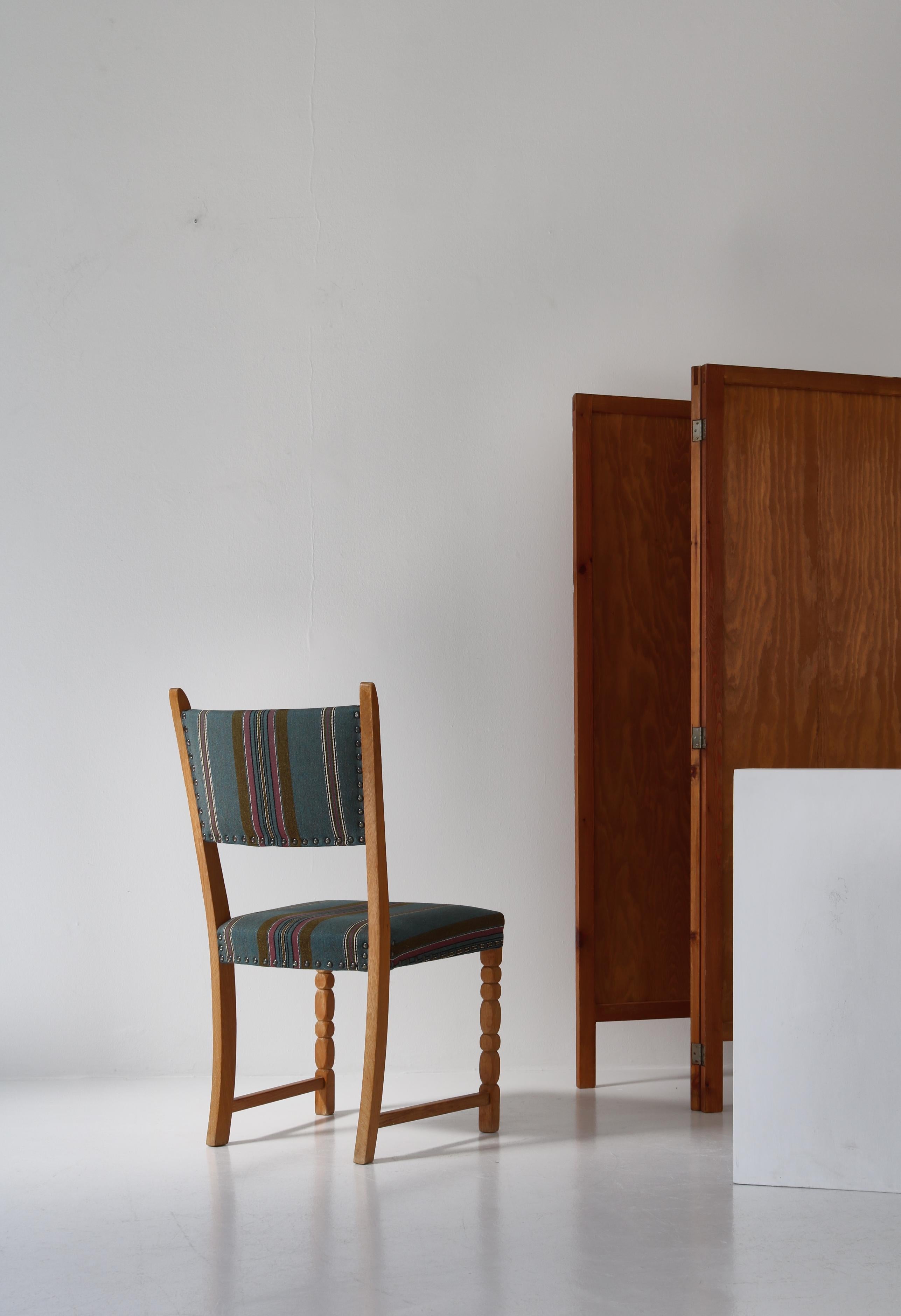 1960s Side Chair in Oak & Wool Fabric by Henry Kjærnulf, Danish Modern In Good Condition For Sale In Odense, DK