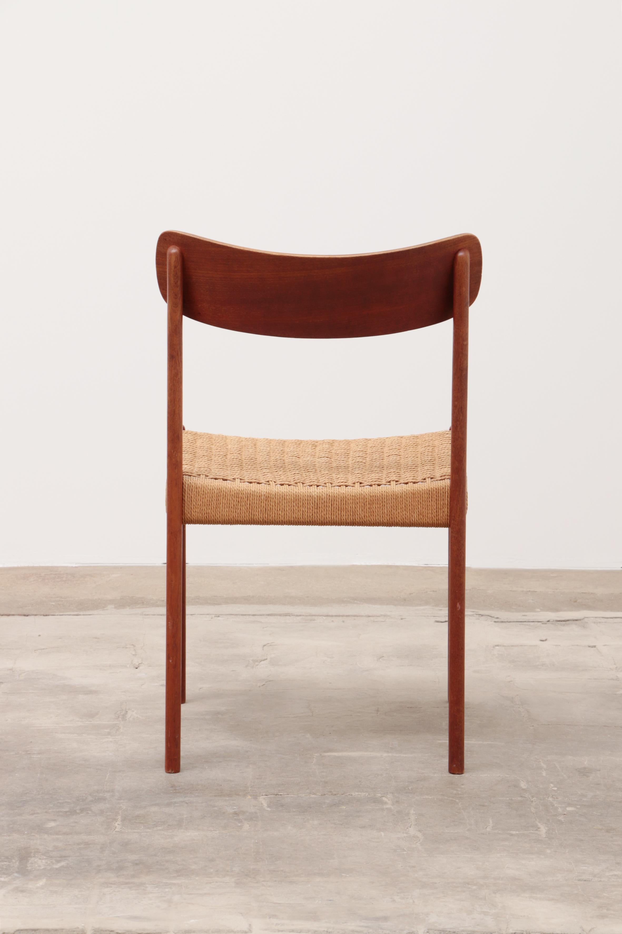 Danish 1960s Side / Dining Chair by Glyngøre Stolefabrik, Denmark For Sale