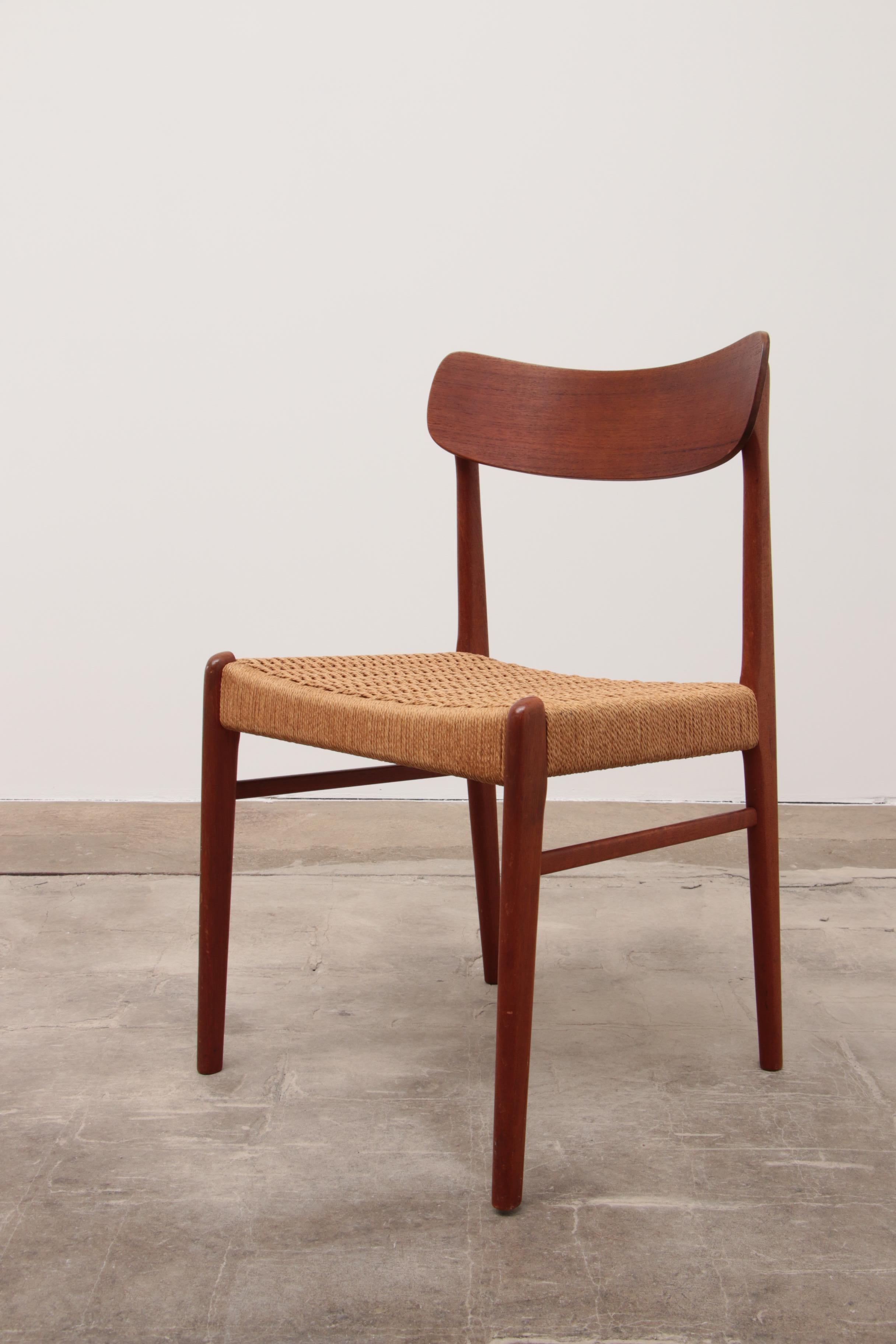 Mid-20th Century 1960s Side / Dining Chair by Glyngøre Stolefabrik, Denmark For Sale