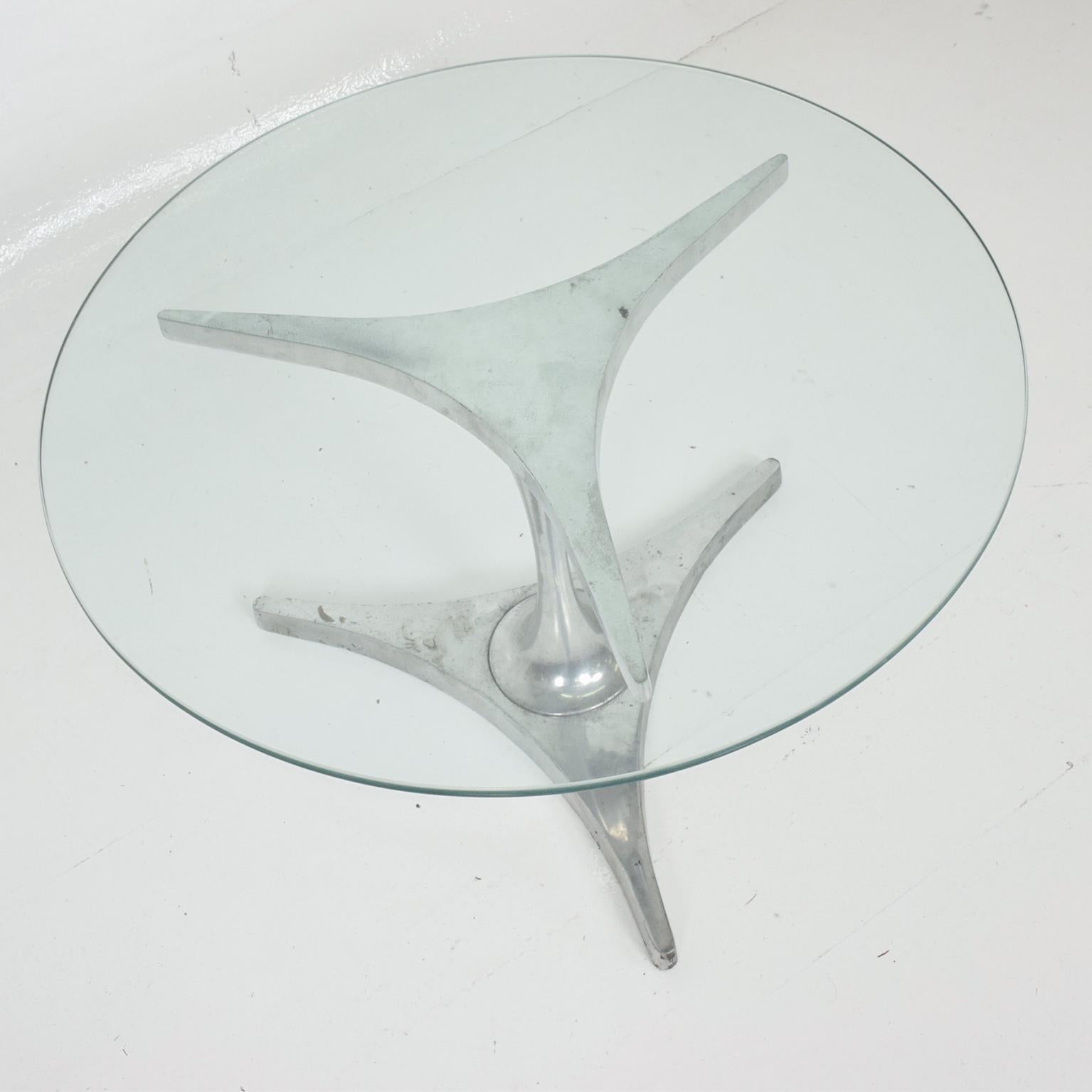American 1960s Side Nesting Round Glass Tables in Aluminum Mod Star Trek Triangular Base
