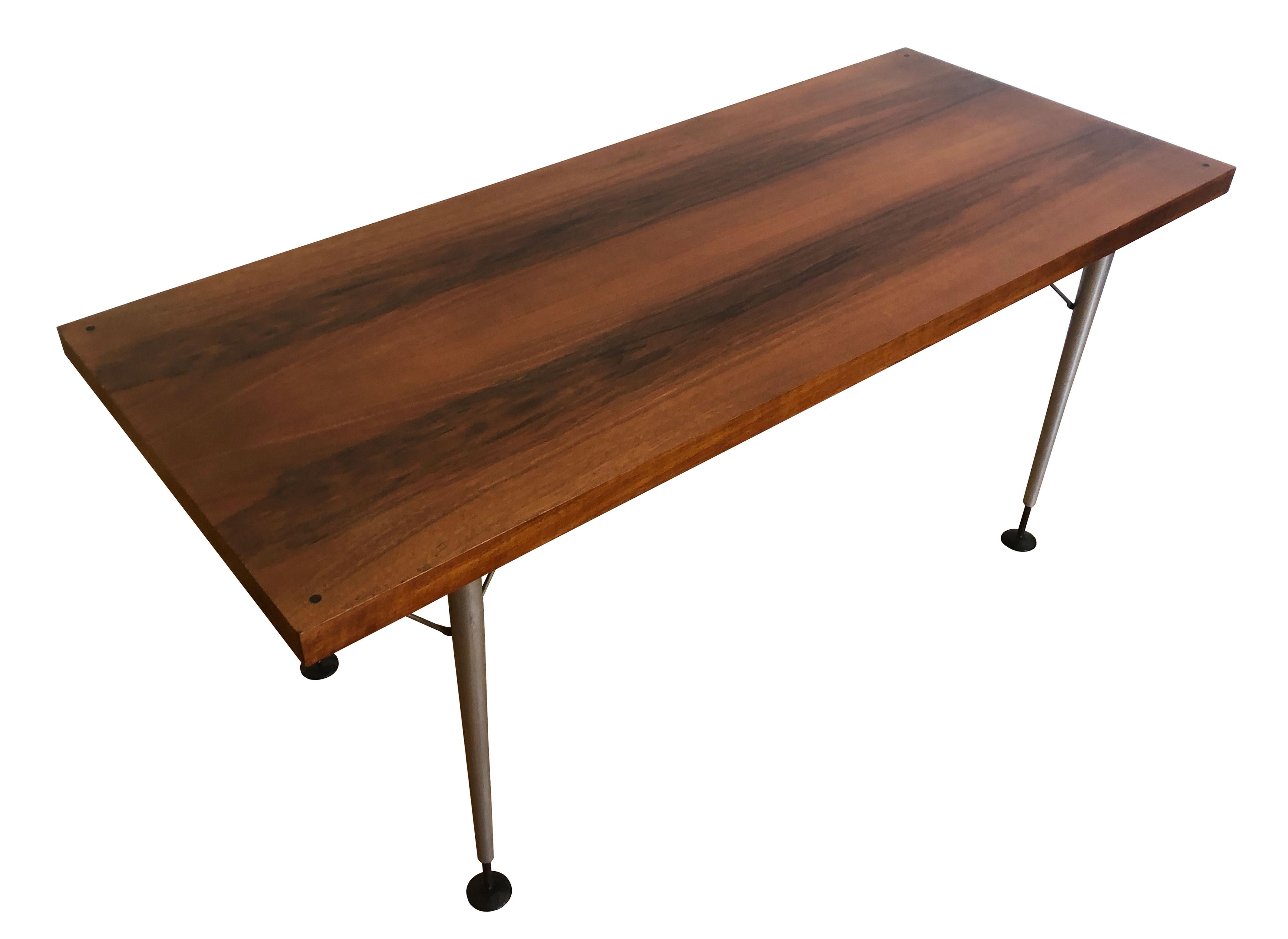 Mid-Century Modern Table d'appoint des années 1960 en vente