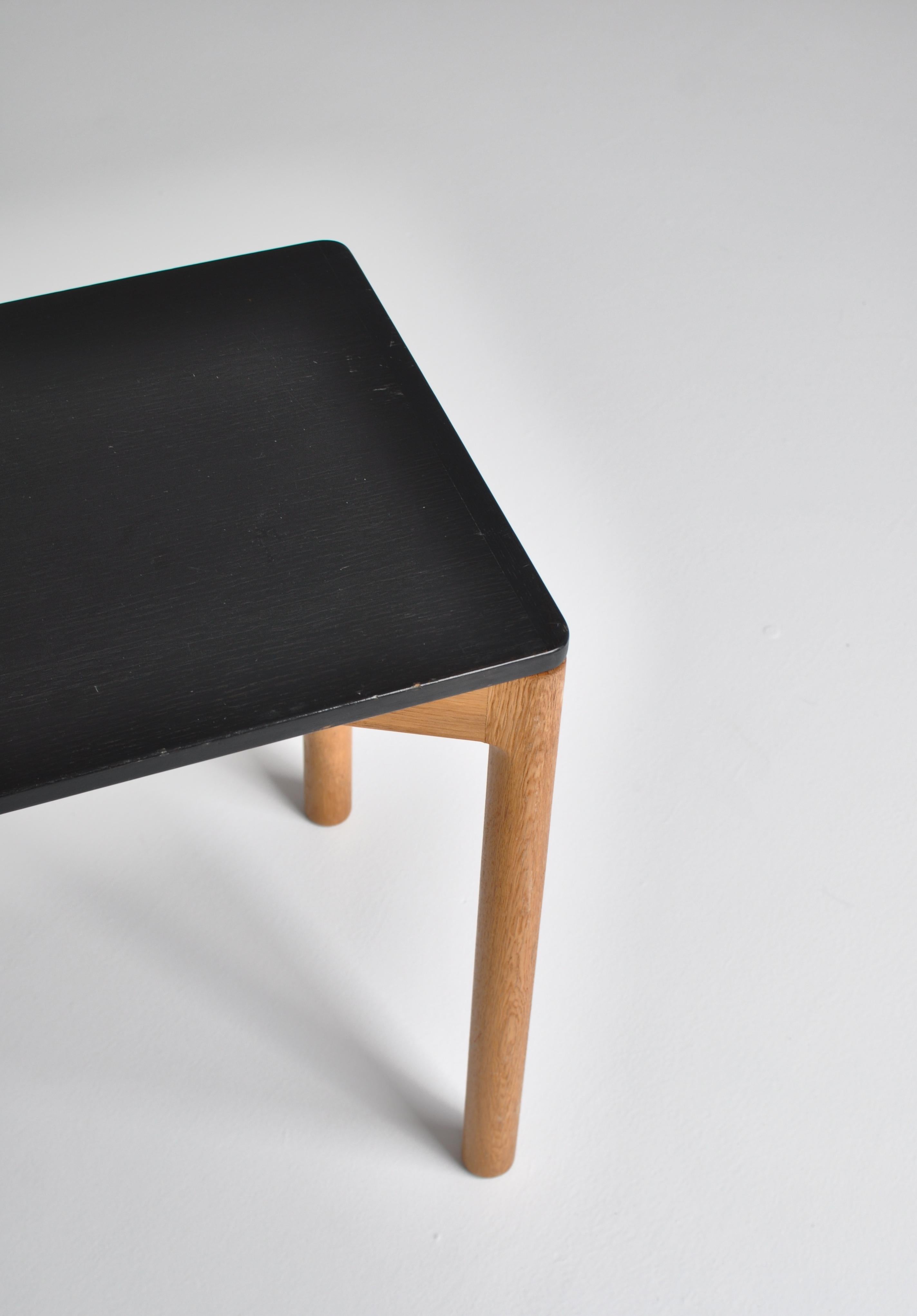 1960s Side Table in Oak by Kurt Østervig for Slagelse Mobelvaerk, Denmark In Good Condition In Odense, DK