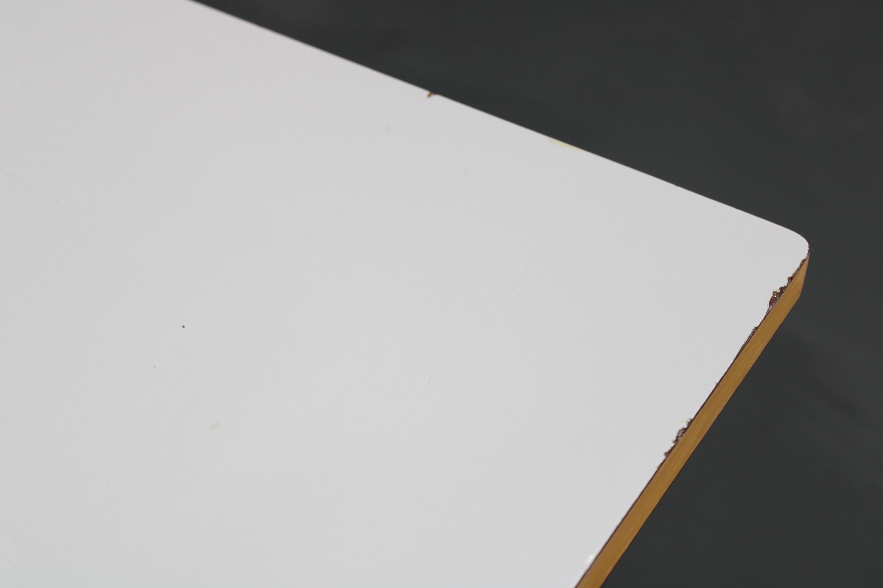 1960er Beistelltisch mit Formica-Platte und Schublade, Tschechoslowakei im Angebot 9