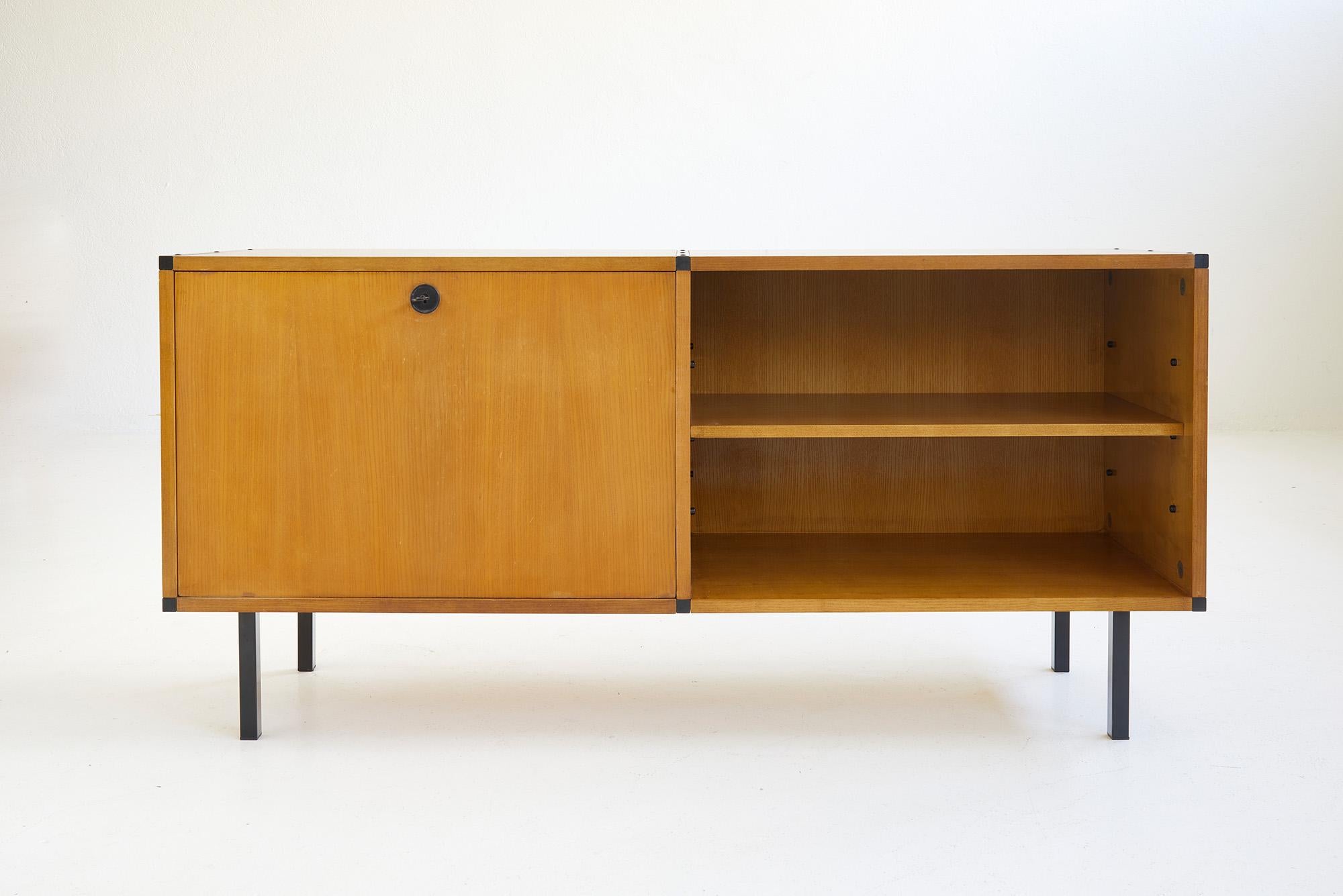Mid-Century Modern Buffet des années 1960 par ARP ( Guariche, Mortier, Motte ) pour Minvielle, France en vente