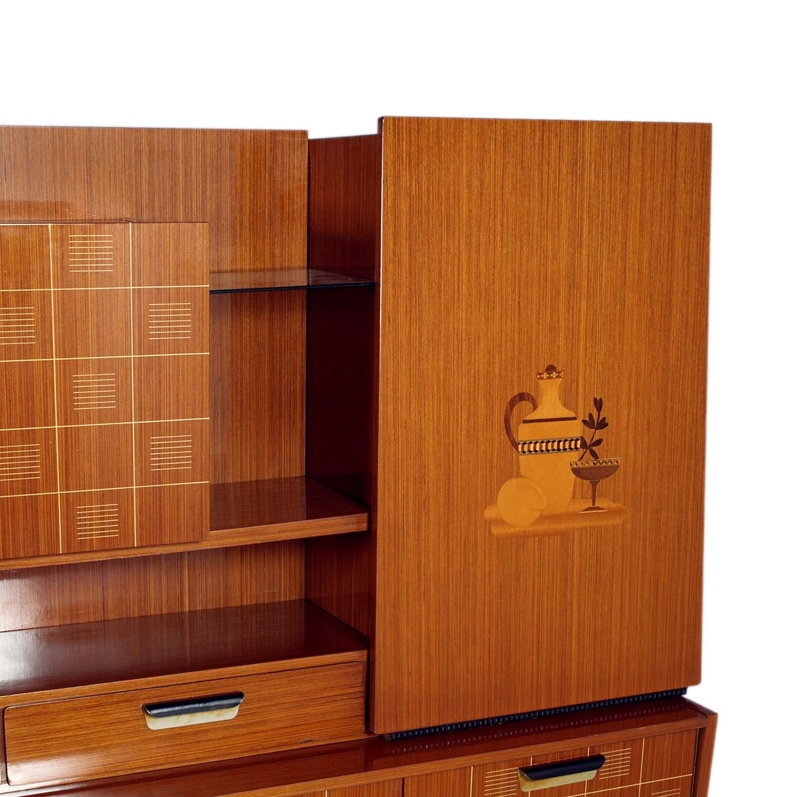 Italian 1960s Sideboard La Permanente Mobili Cantù in Veneered Rosewood with Maple Inlay For Sale