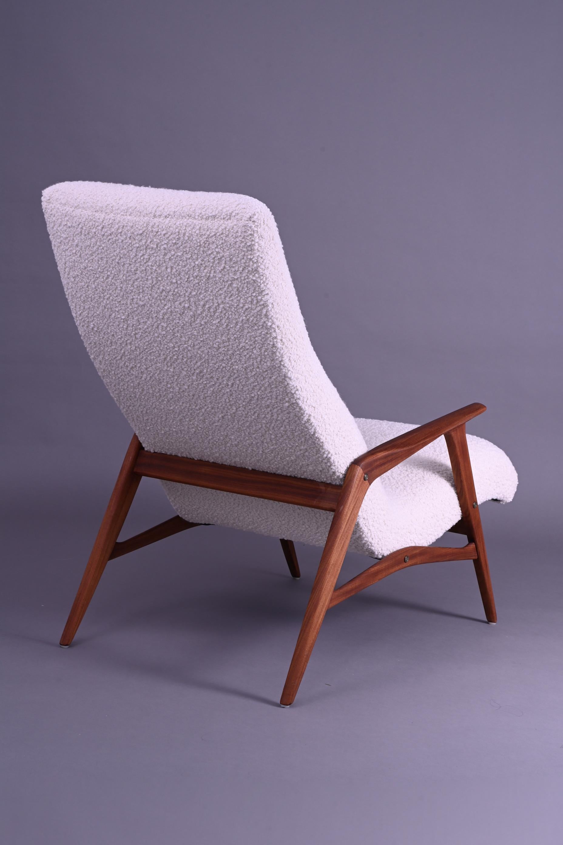 Swedish 1960s 'Siesta' Chair and Ottoman by Jio Mobler