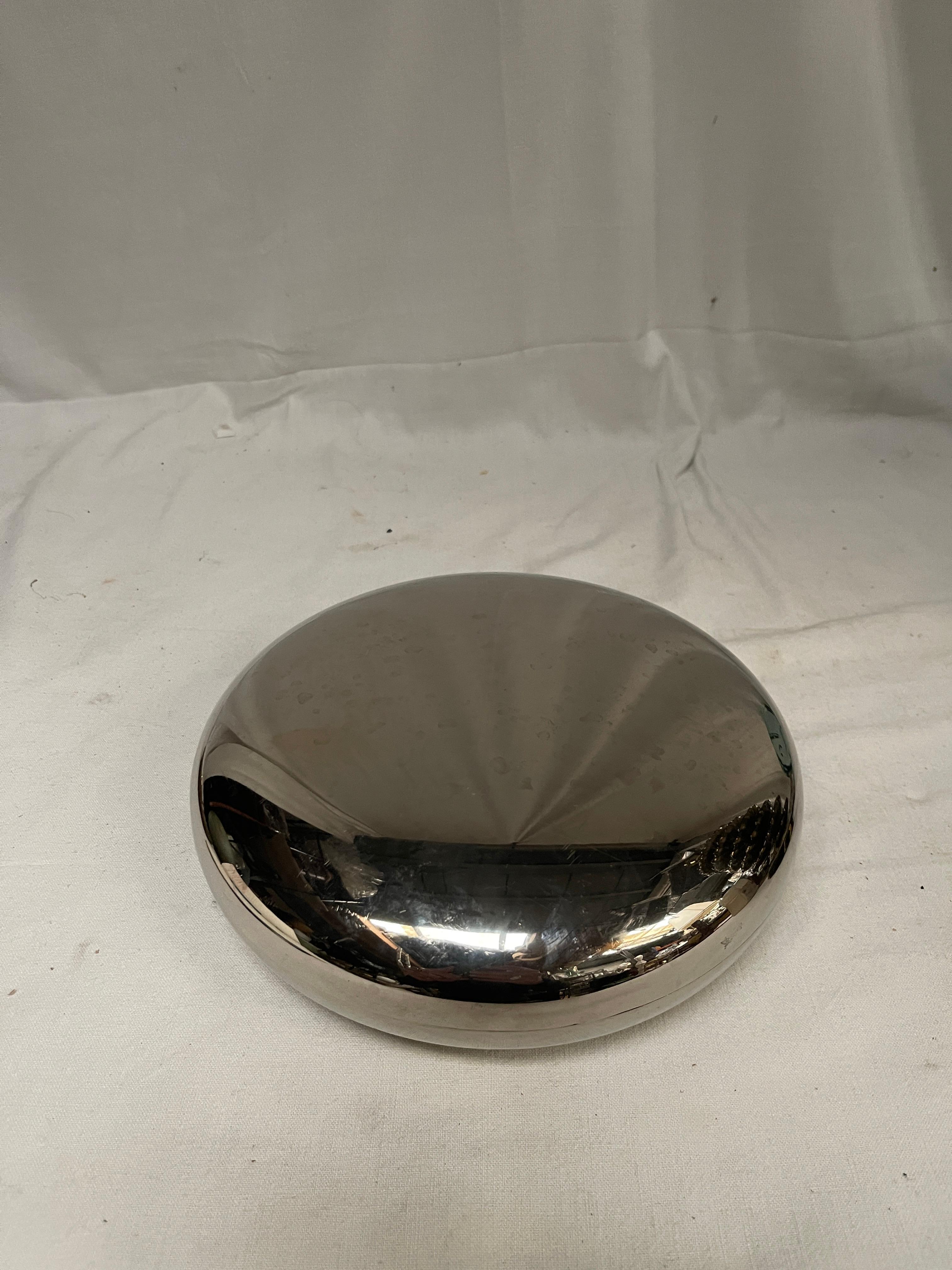 1960's Silver plated box in the style of Lino Sabattini
Italy