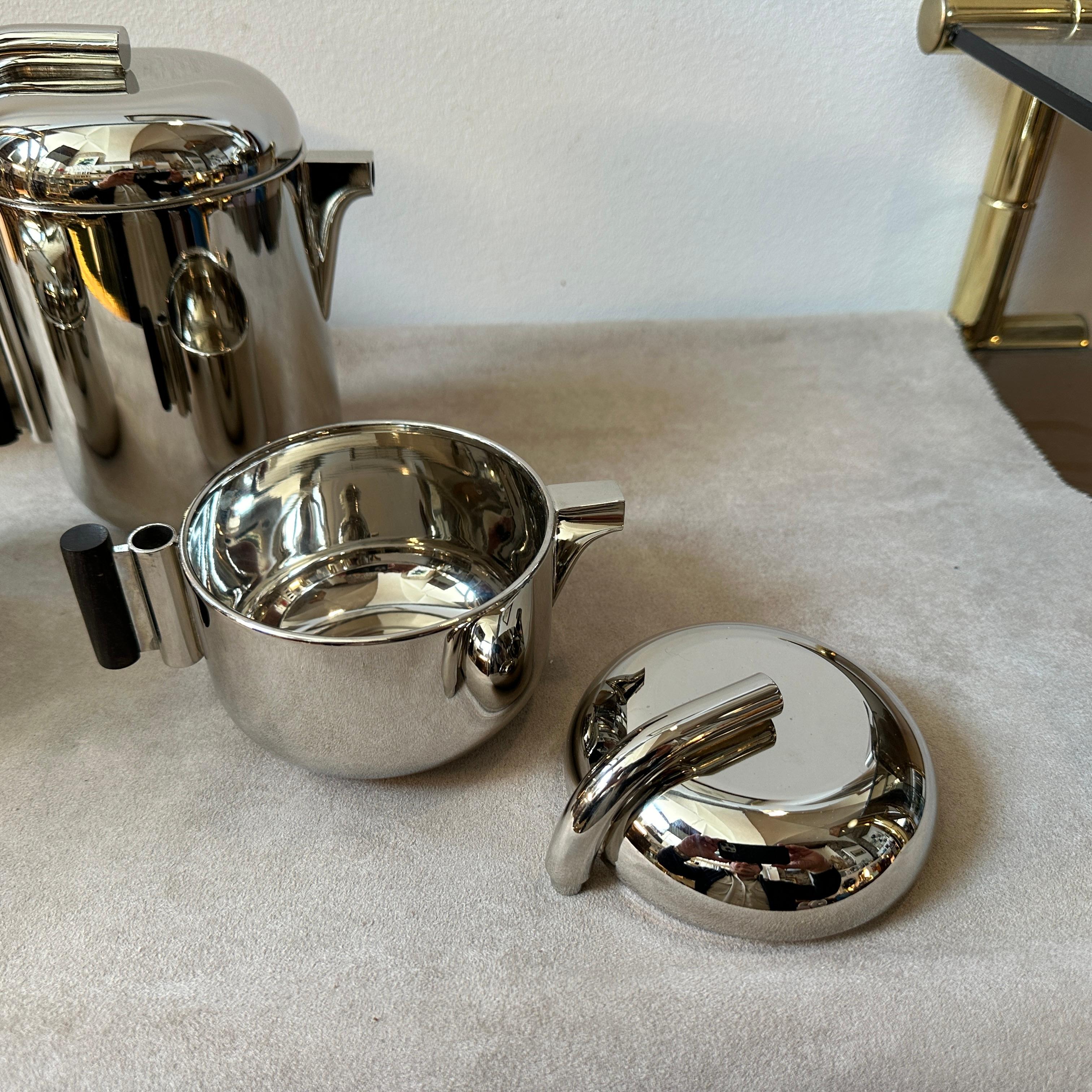 1960s Silver Plated Tea and Coffee Set Designed by G. Coarezza for Mam Milano For Sale 7