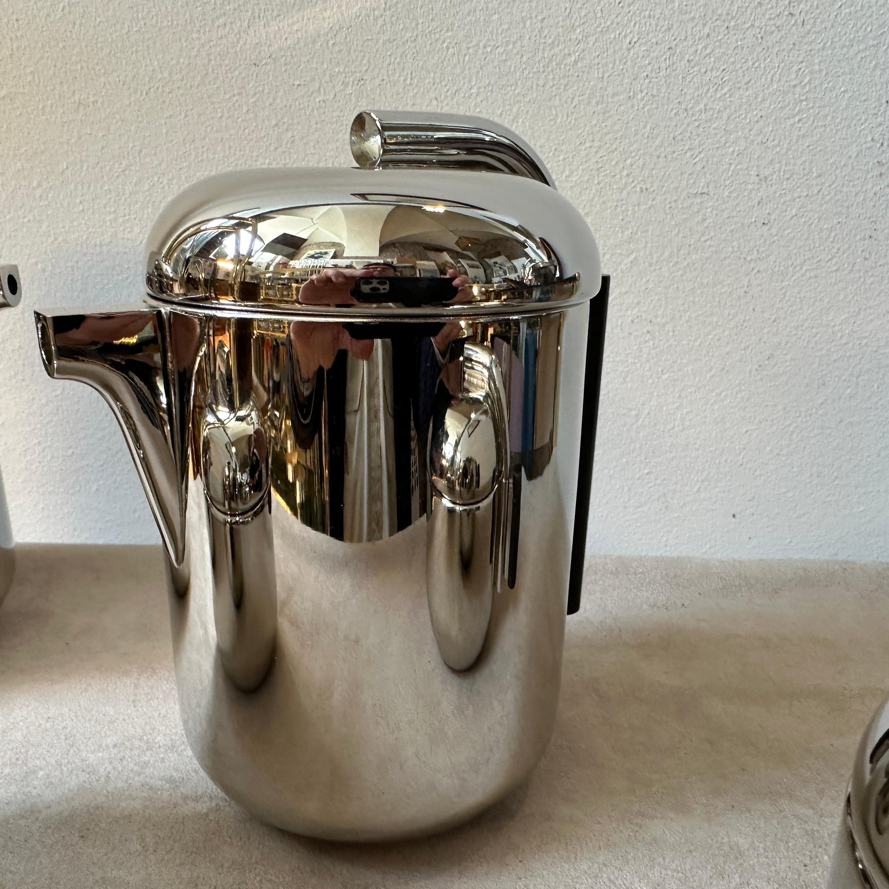 1960s Silver Plated Tea and Coffee Set Designed by G. Coarezza for Mam Milano For Sale 9