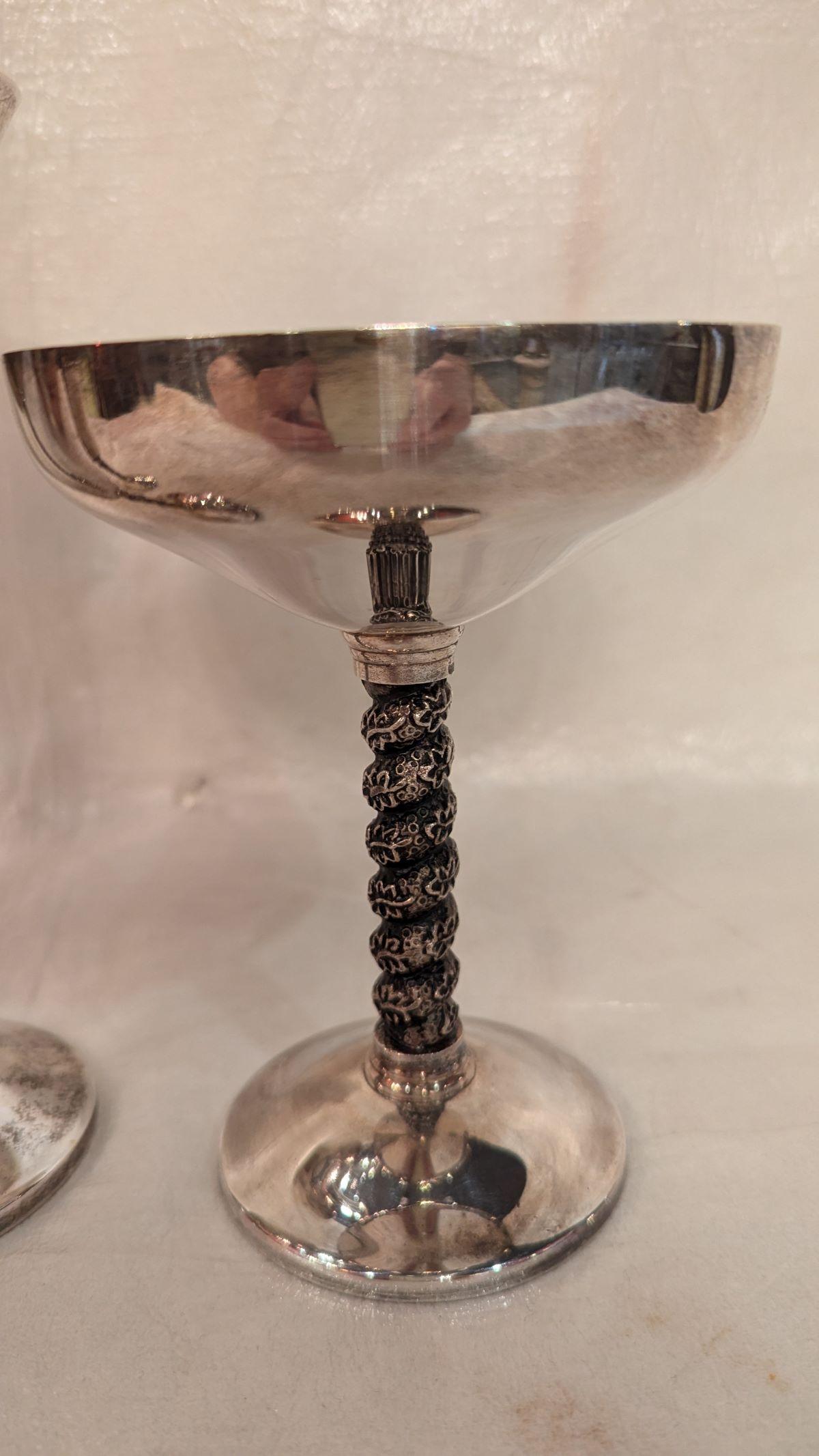 Service de verres à pied en métal argenté des années 1960 - 36 pièces en vente 2