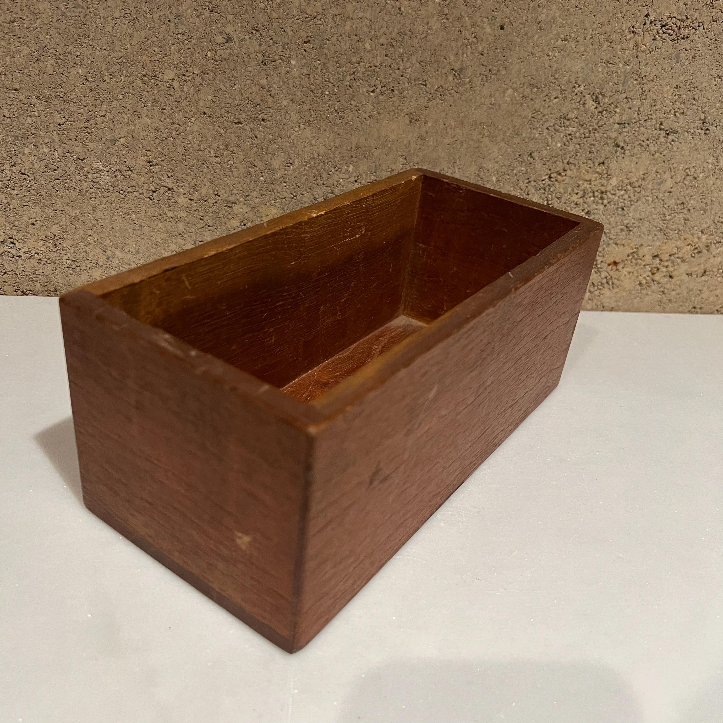 1960s Exotic Wood Simple Storage Box Ideal Cedar Catch All Minimalist Design In Good Condition In Chula Vista, CA
