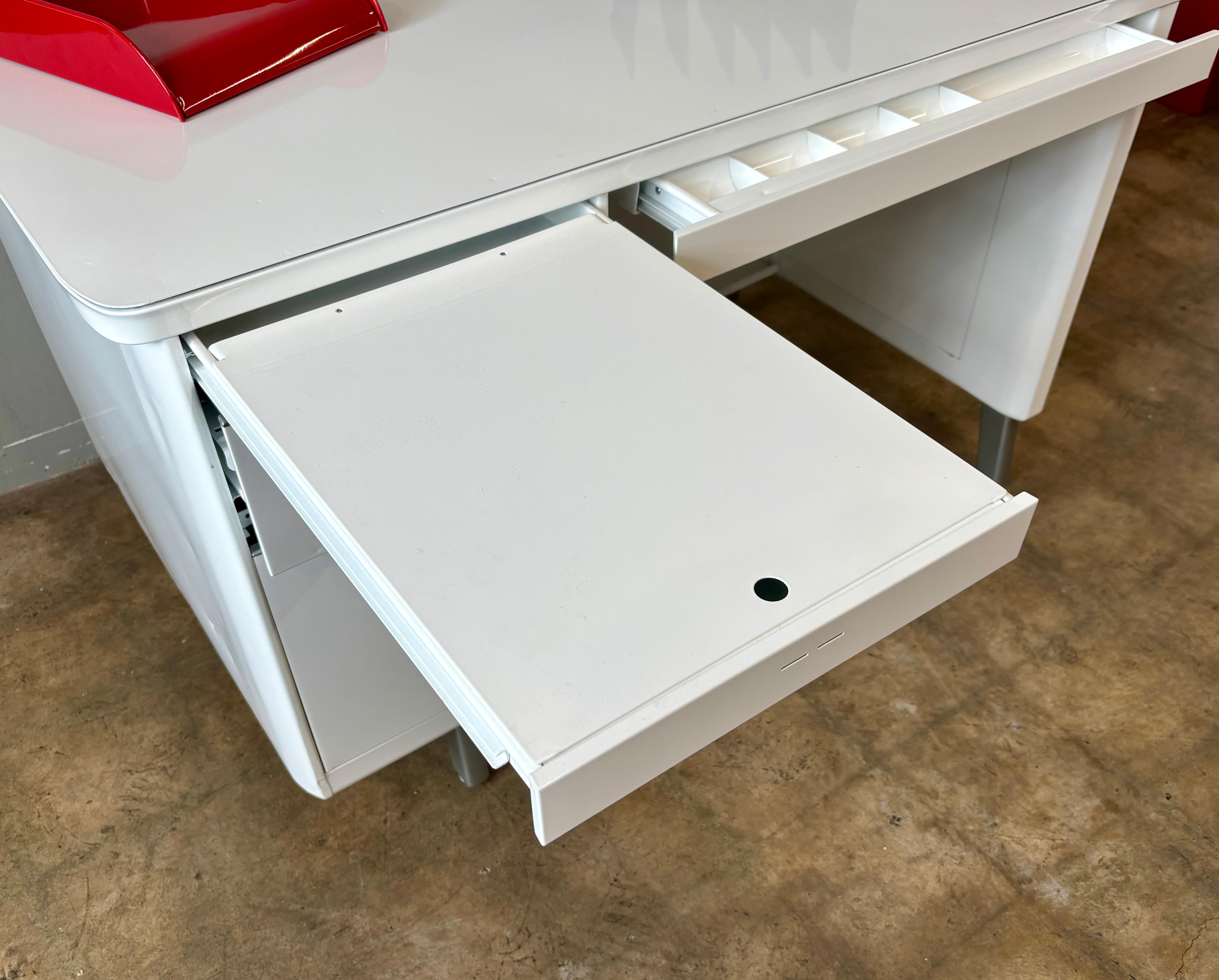 Mid-Century Modern 1960s Single Pedestal Steel Tanker Desk refinish in Gloss White