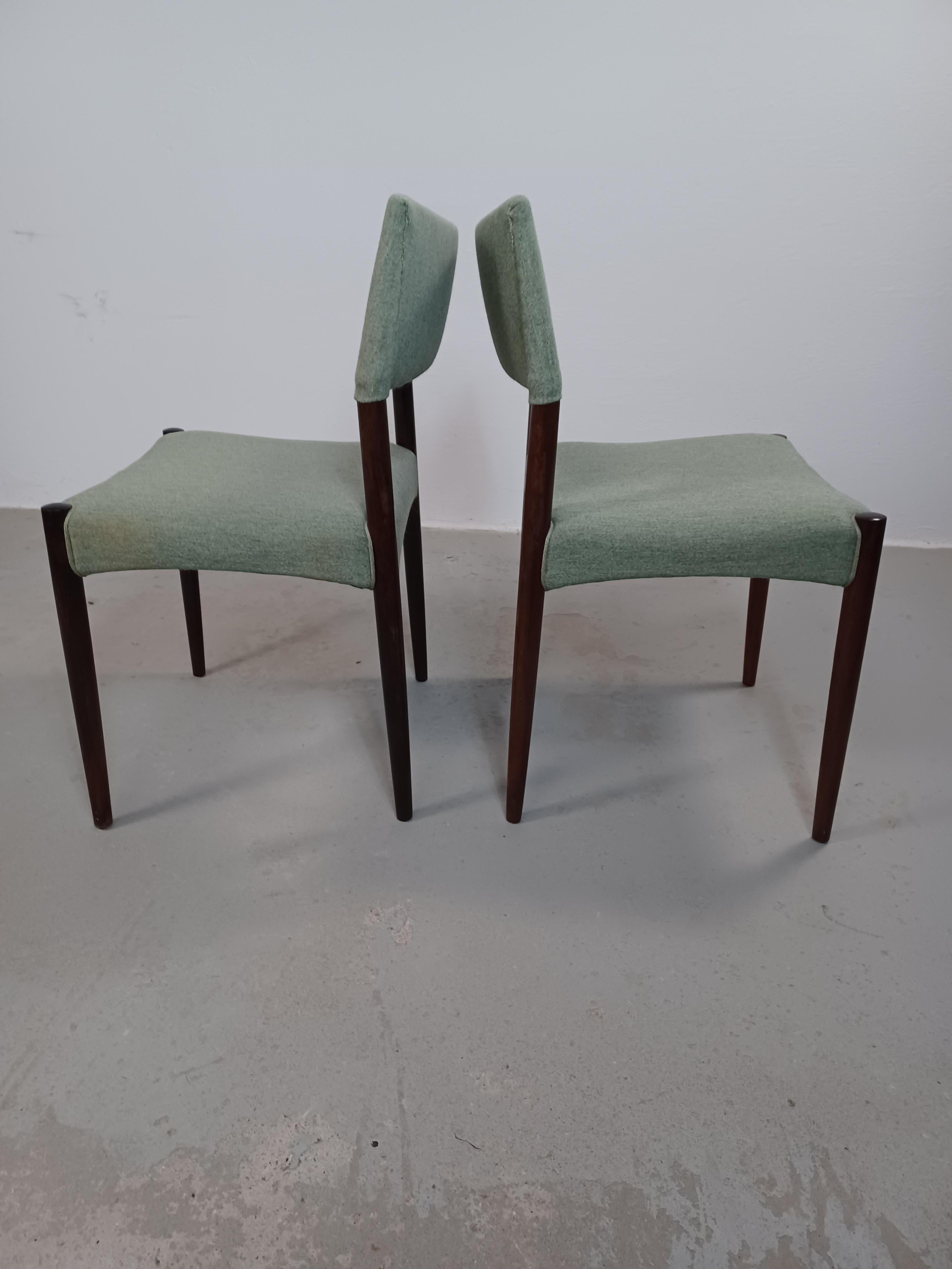 Scandinavo moderno 1960 Sei sedie da pranzo danesi in palissandro di Ejnar Larsen e Axel Larsen in vendita