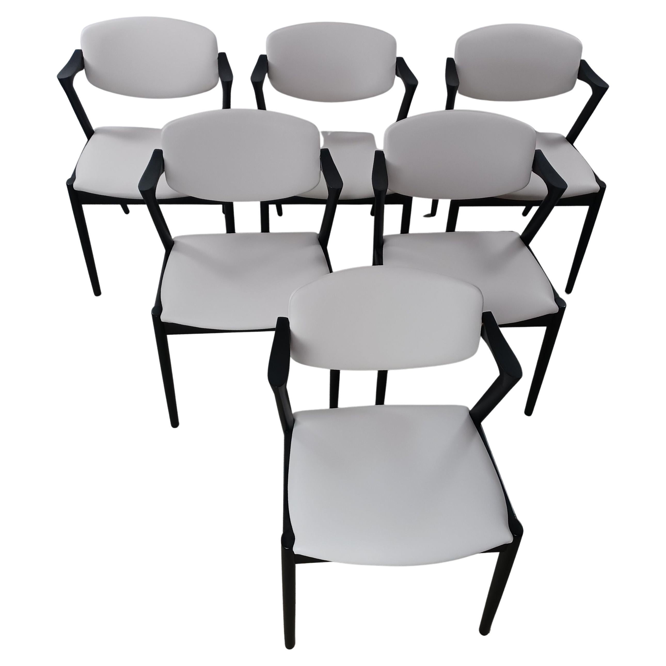Six restaurés  Chaises de salle à manger Kai Kristiansen retapissées sur mesure incluses