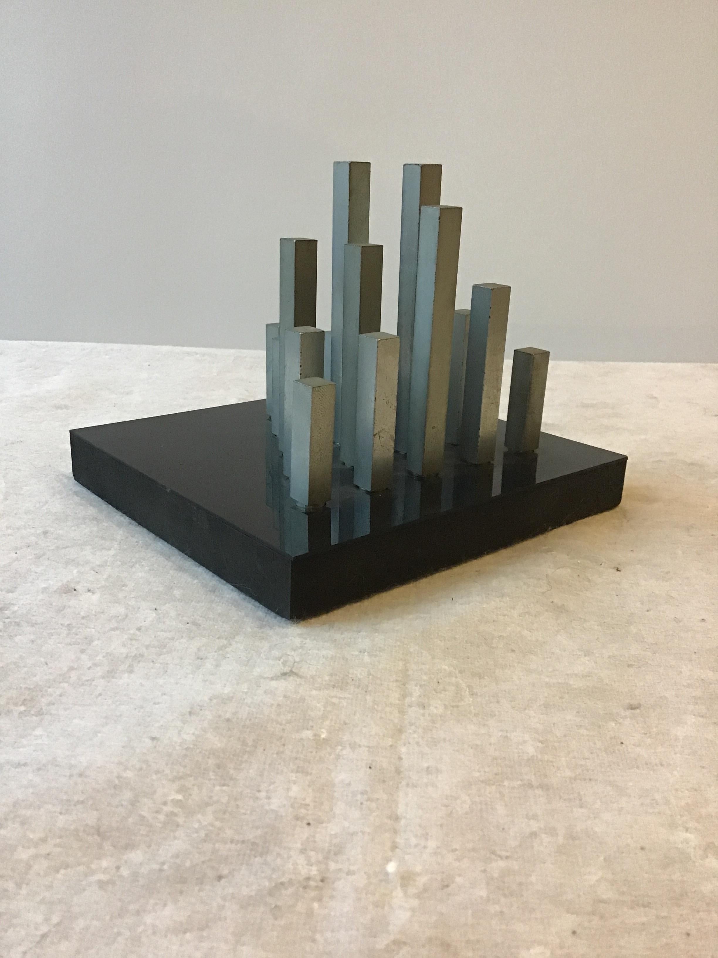 sculpture de la ligne d'horizon des années 1960 en vente 3