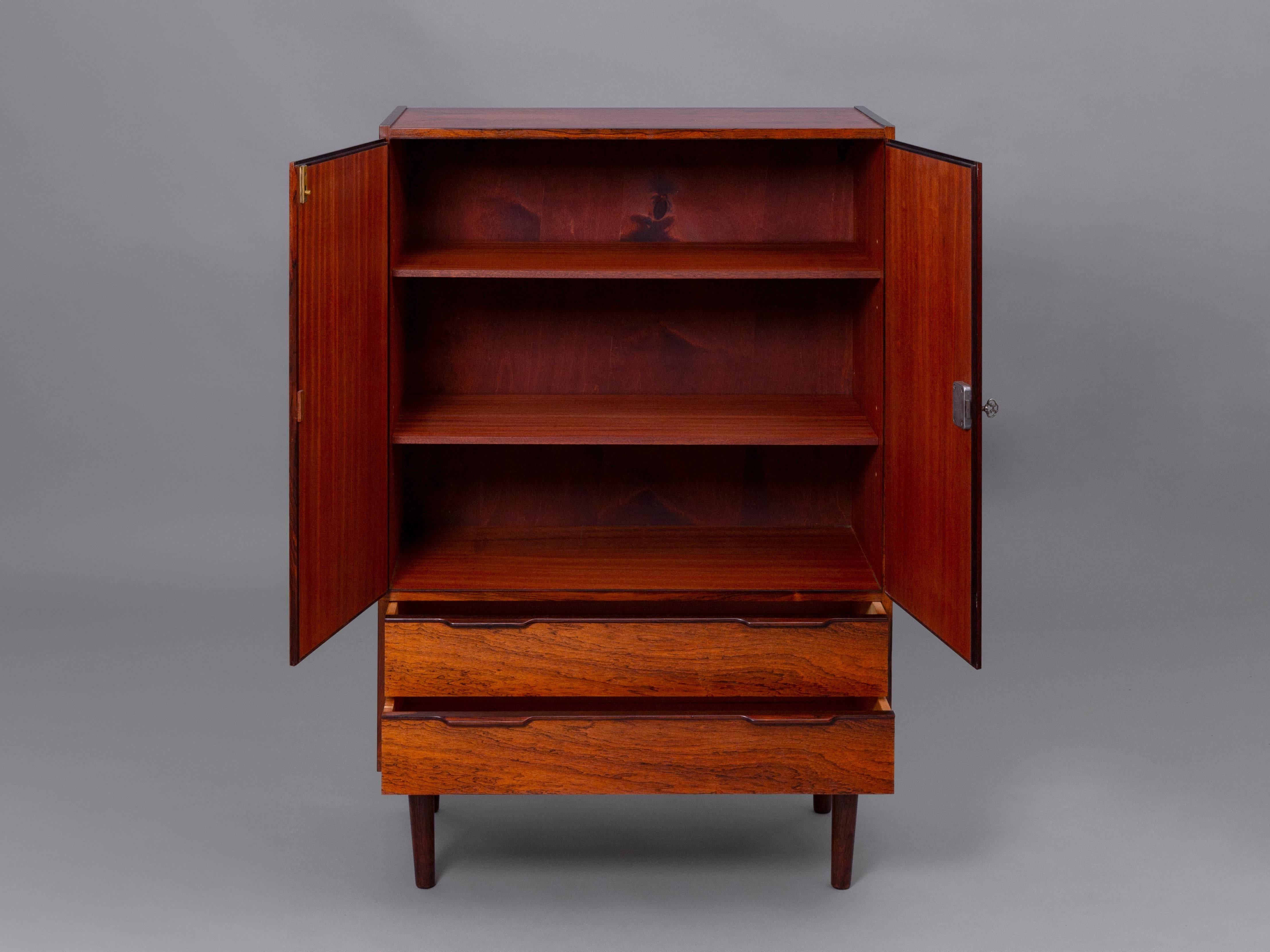 Mid-Century Modern 1960s Small Danish Rosewood Cabinet  For Sale