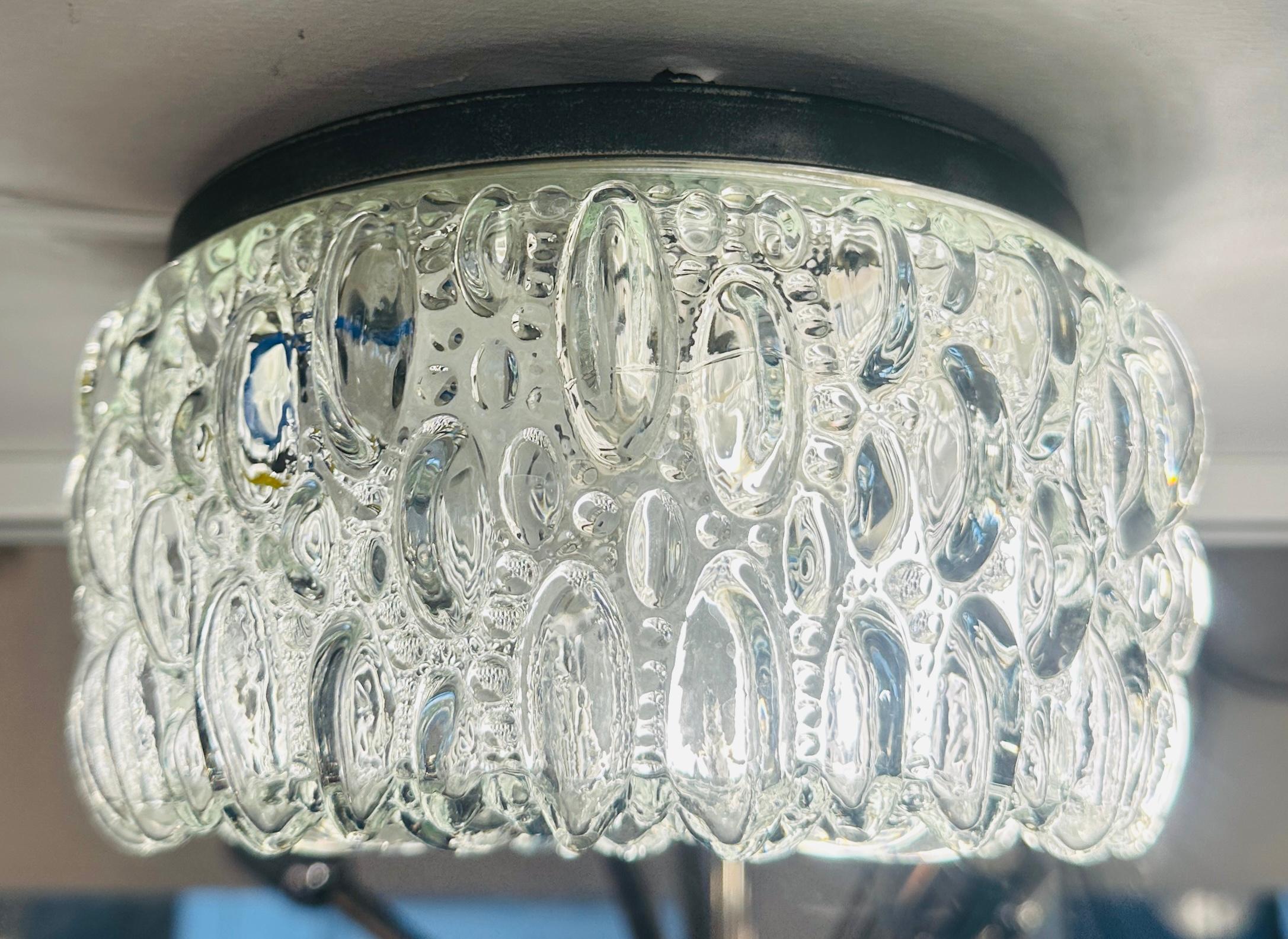 Kleine deutsche Einbau- oder Wandleuchte aus klarem Limberg-Glas, 1960er Jahre, Helena Tynell (Lackiert) im Angebot