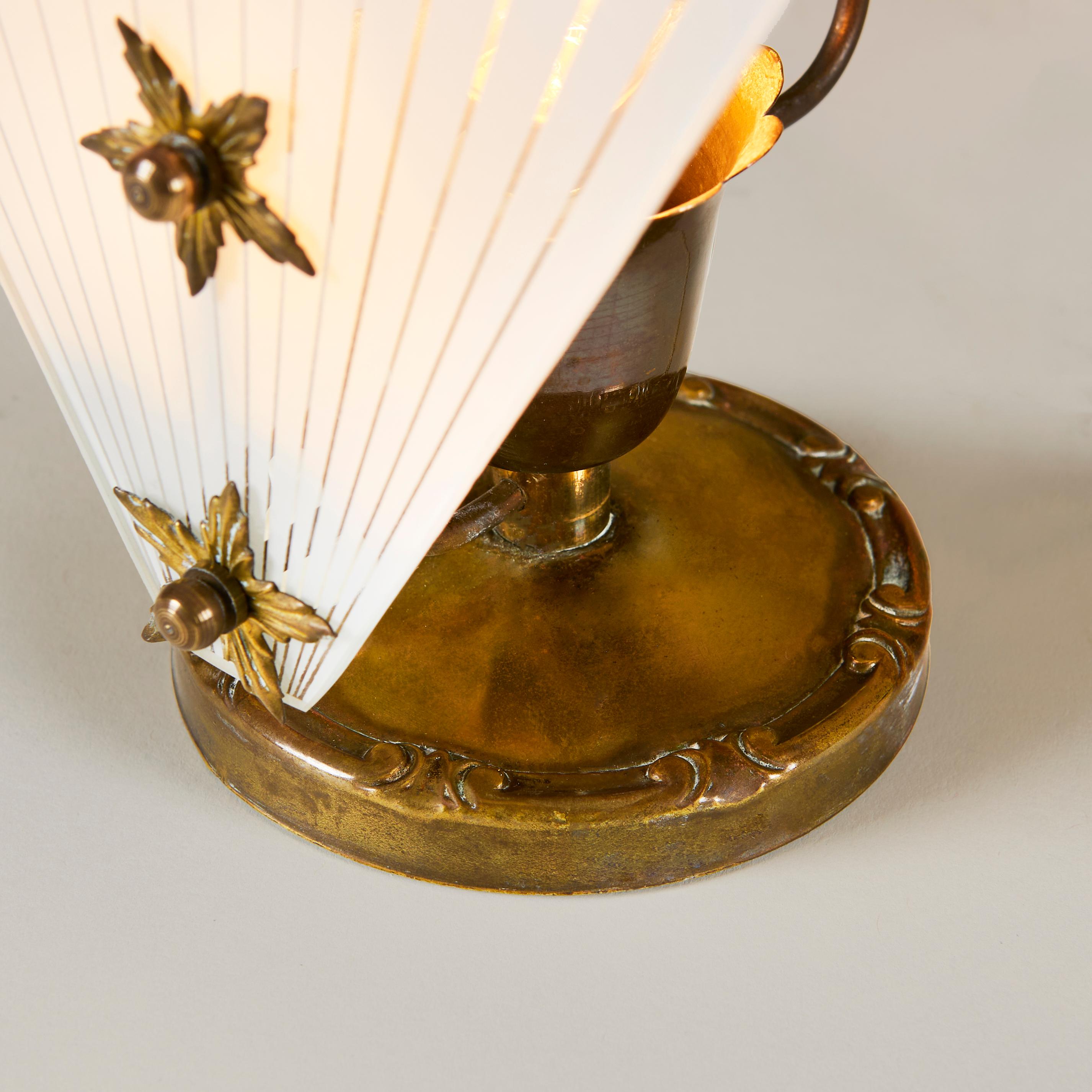 Brass 1960s small Italian glass and brass star table lamps For Sale