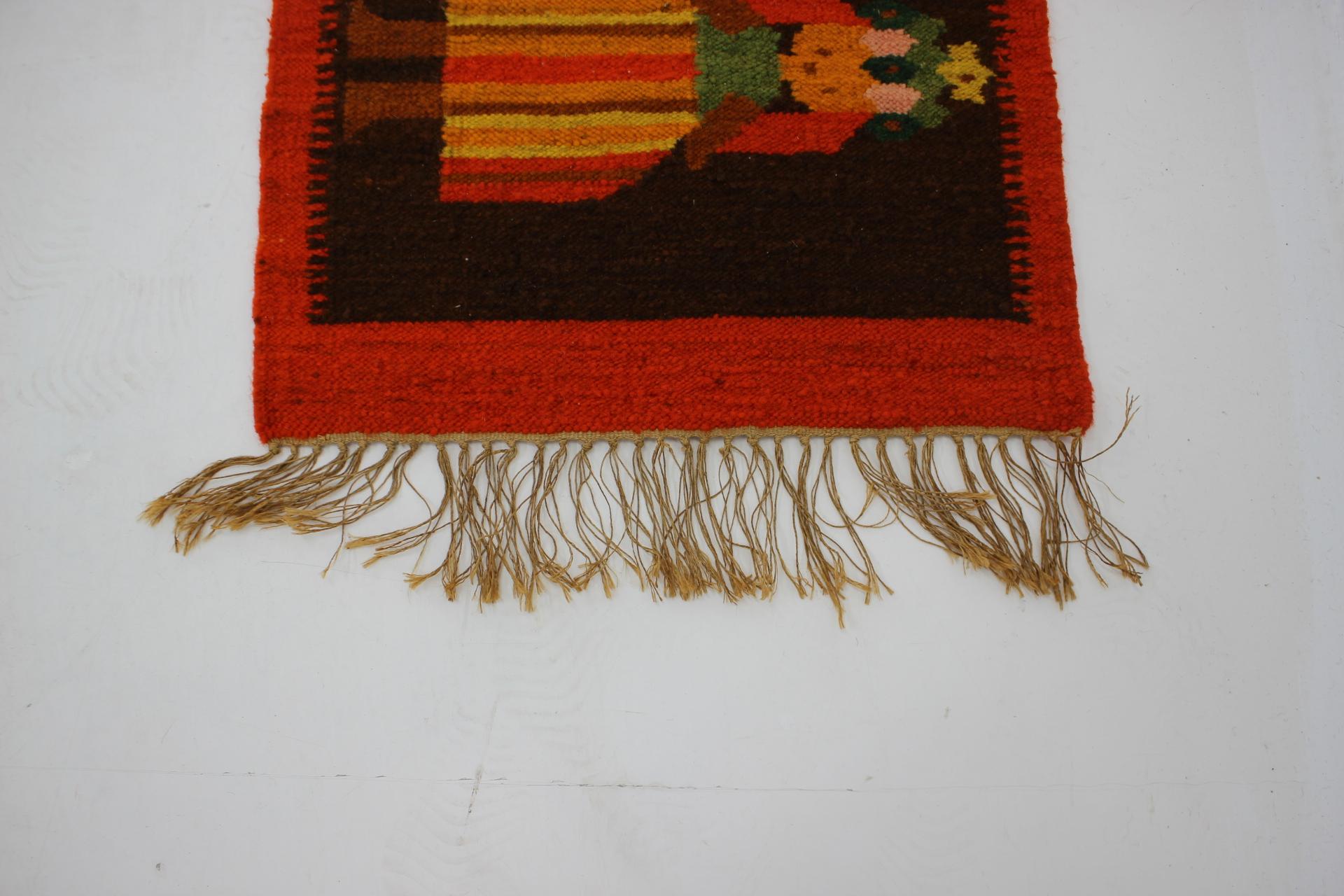 Alfombra pequeña de lana polaca de los años 60 mediados del siglo XX en venta
