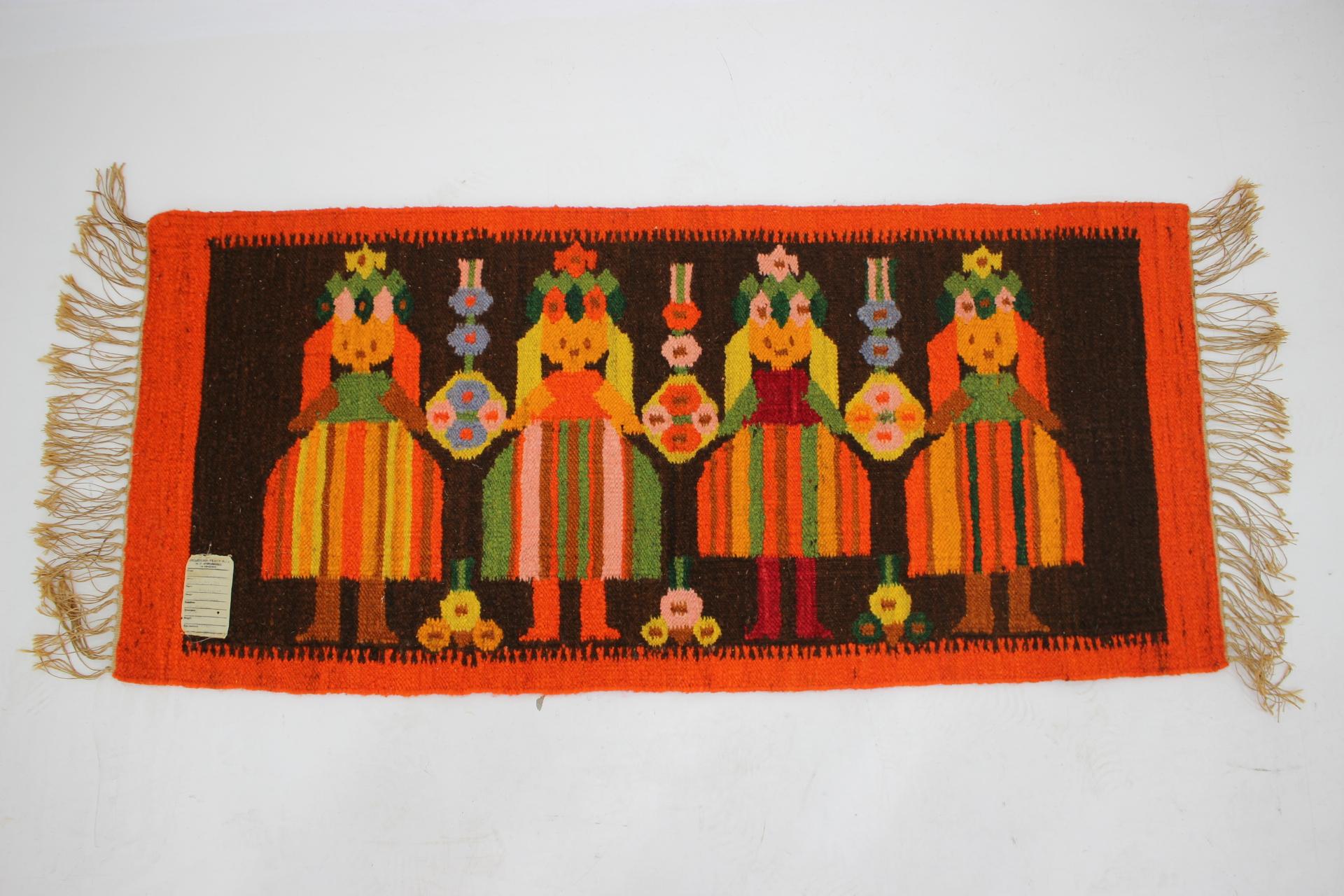 1960s Small Polish Wool Rug For Sale 3