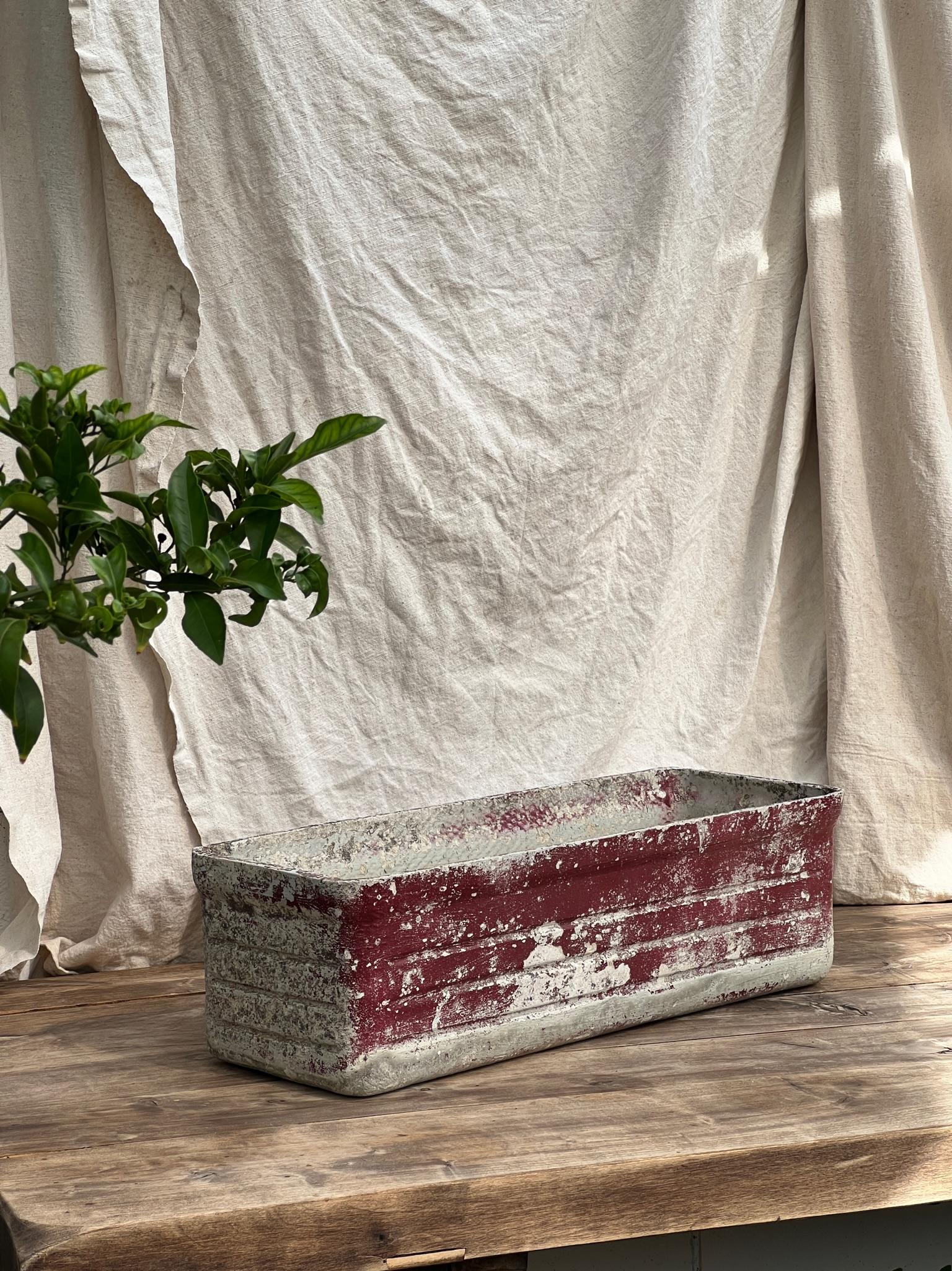 Swiss 1960s Small Red Willy Guhl Rectangular Concrete Planter For Sale