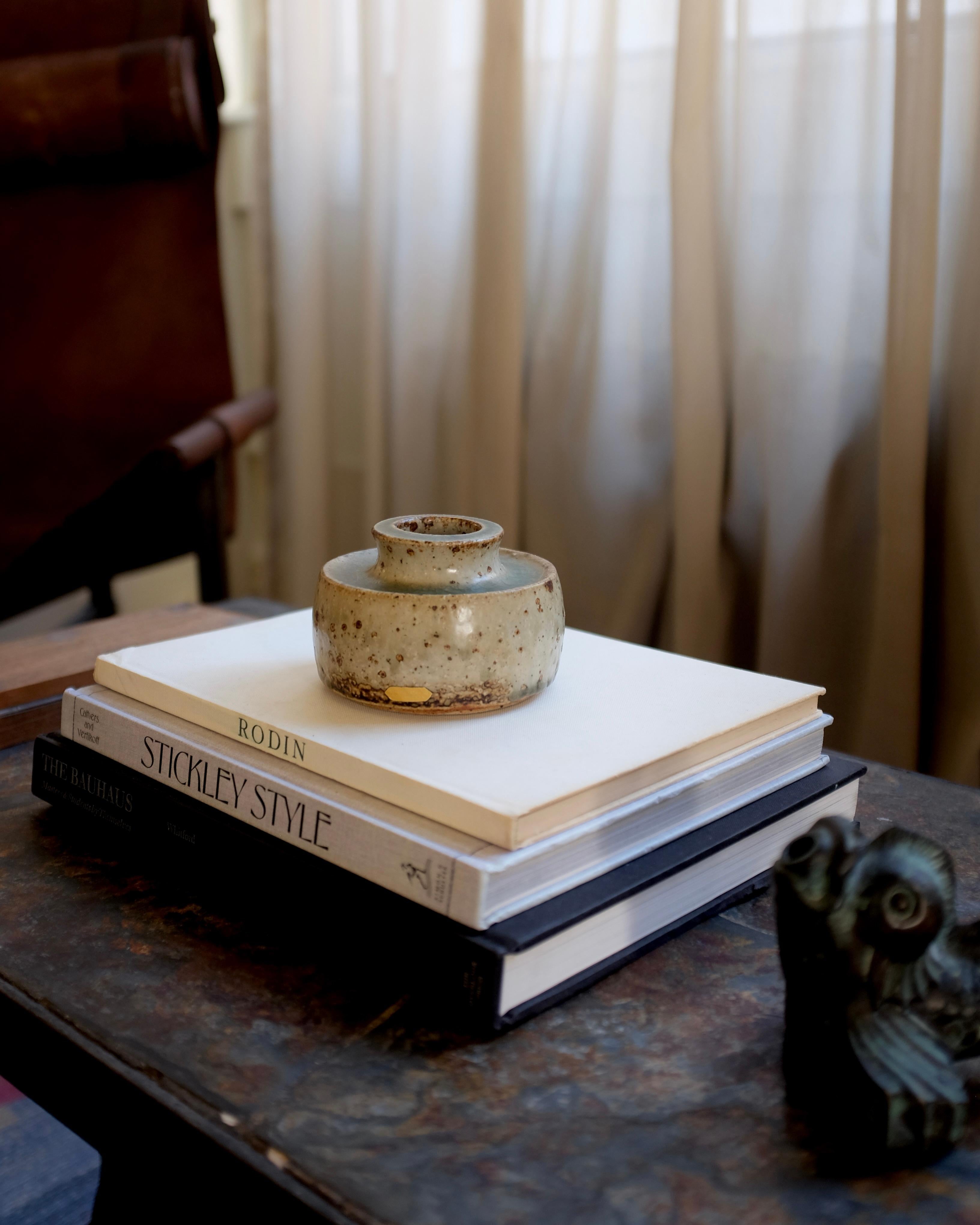 Metà XX secolo Vaso piccolo del 1960 di Marianne Westman in vendita