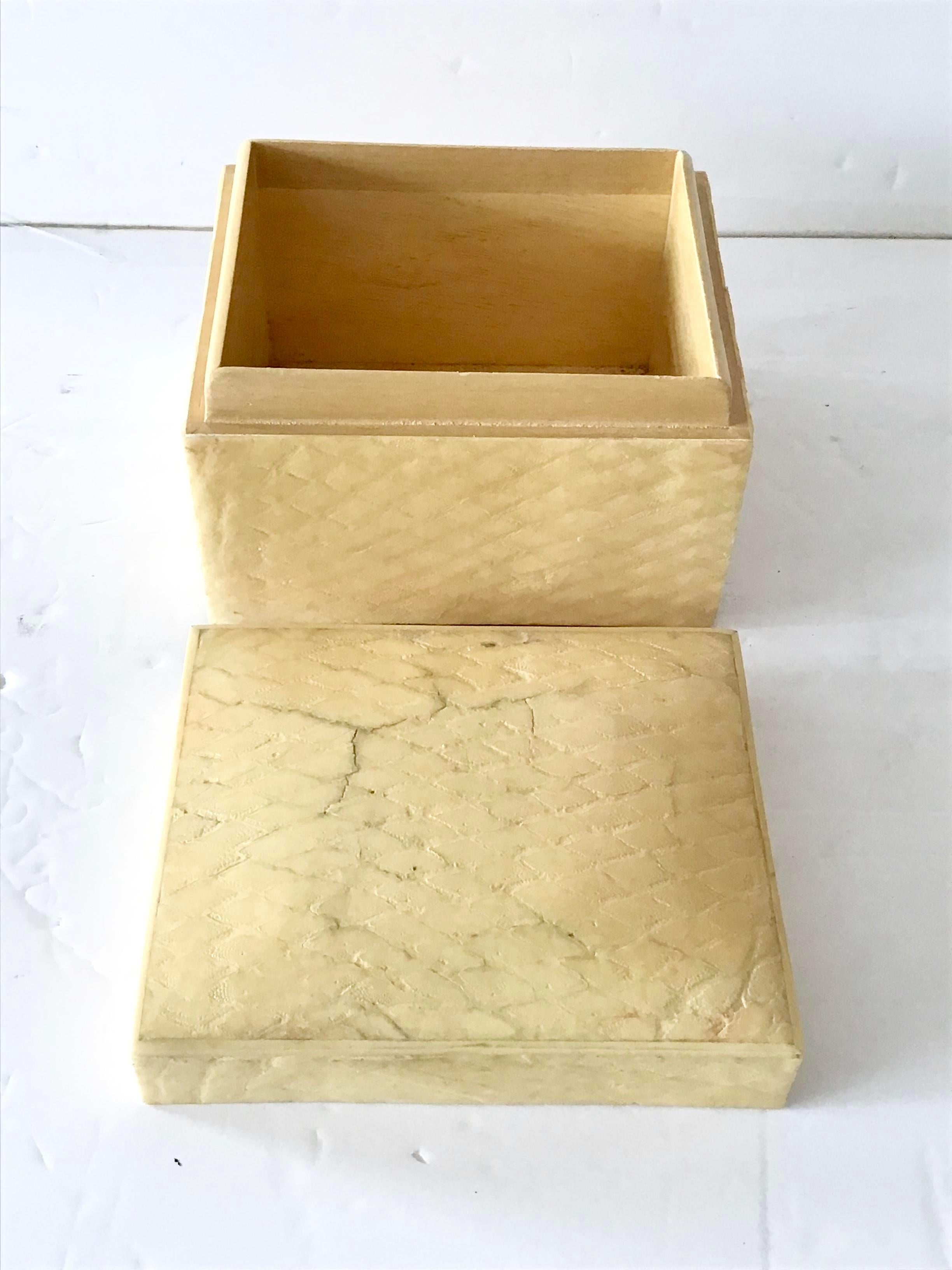 1960s Snake Skin Covered Box For Sale 2