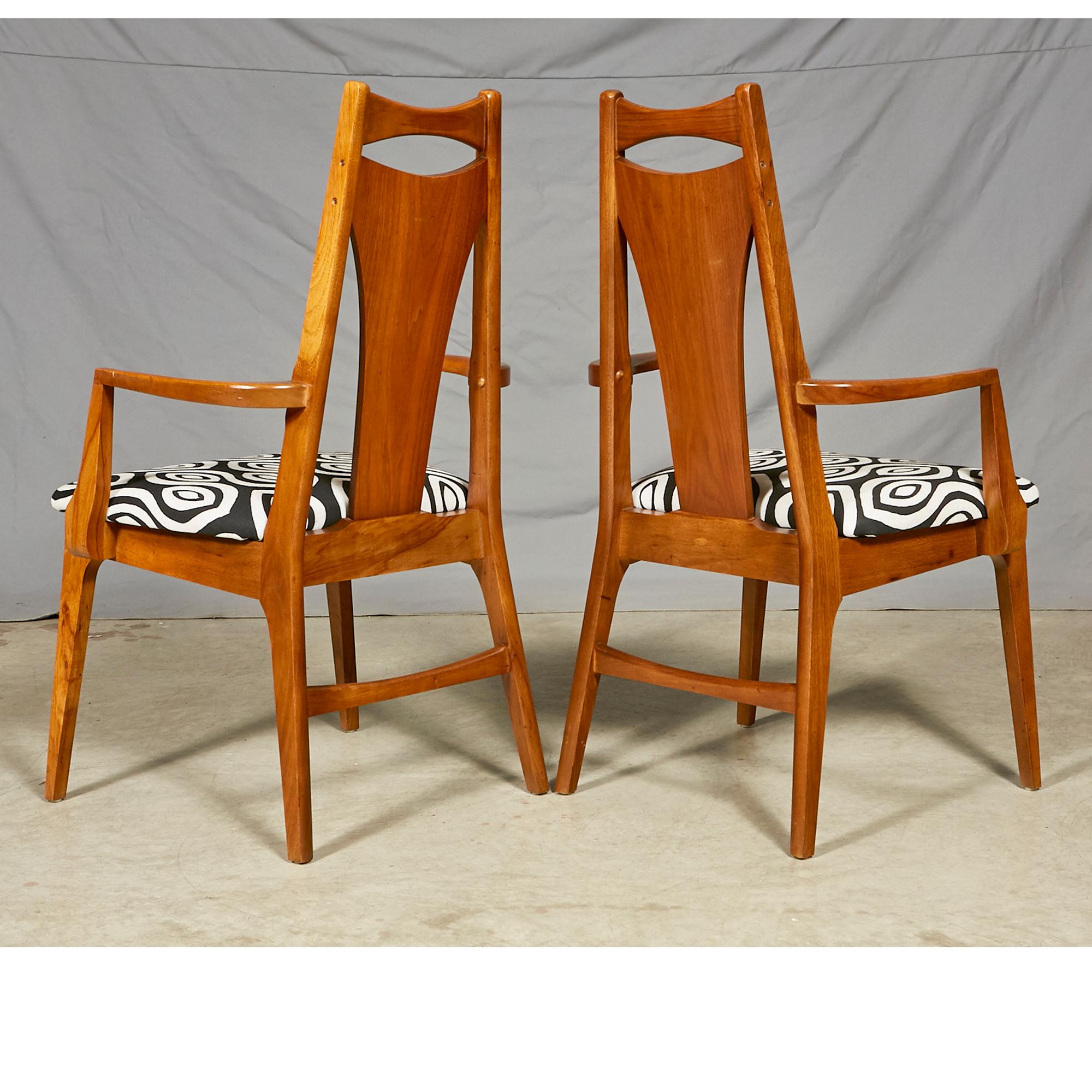 1960s Solid Walnut Dining Chairs, Set of Six In Excellent Condition For Sale In Amherst, NH