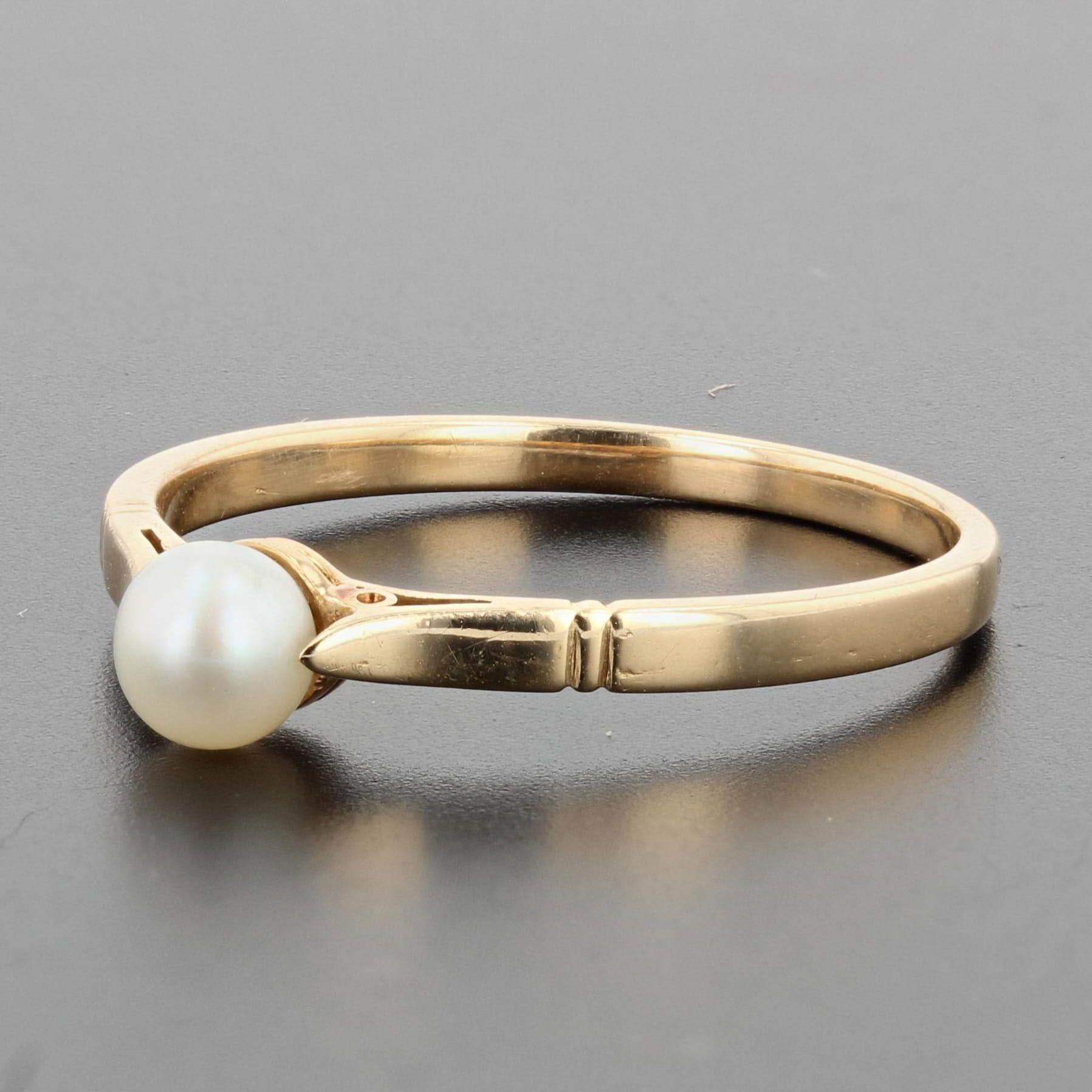 Round Cut 1960s Solitaire Pearl 18 Karat Yellow Gold Ring