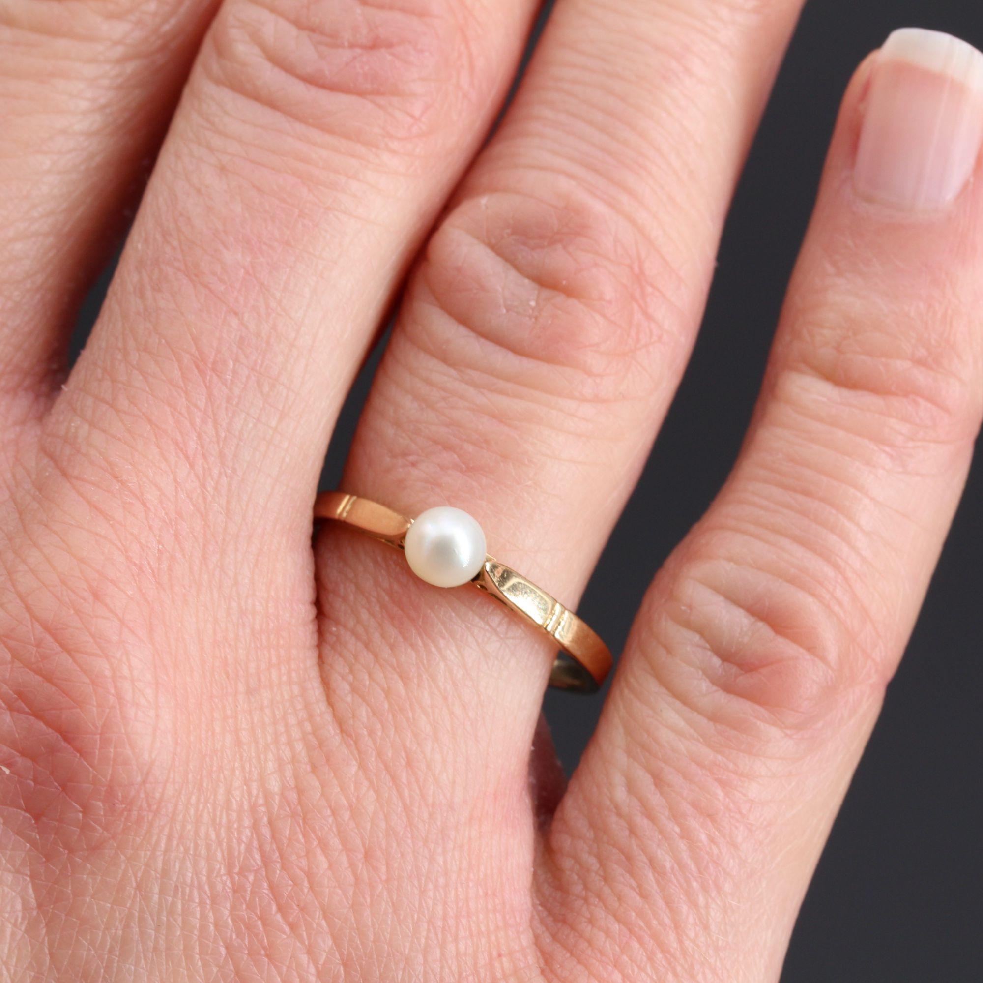 Women's 1960s Solitaire Pearl 18 Karat Yellow Gold Ring