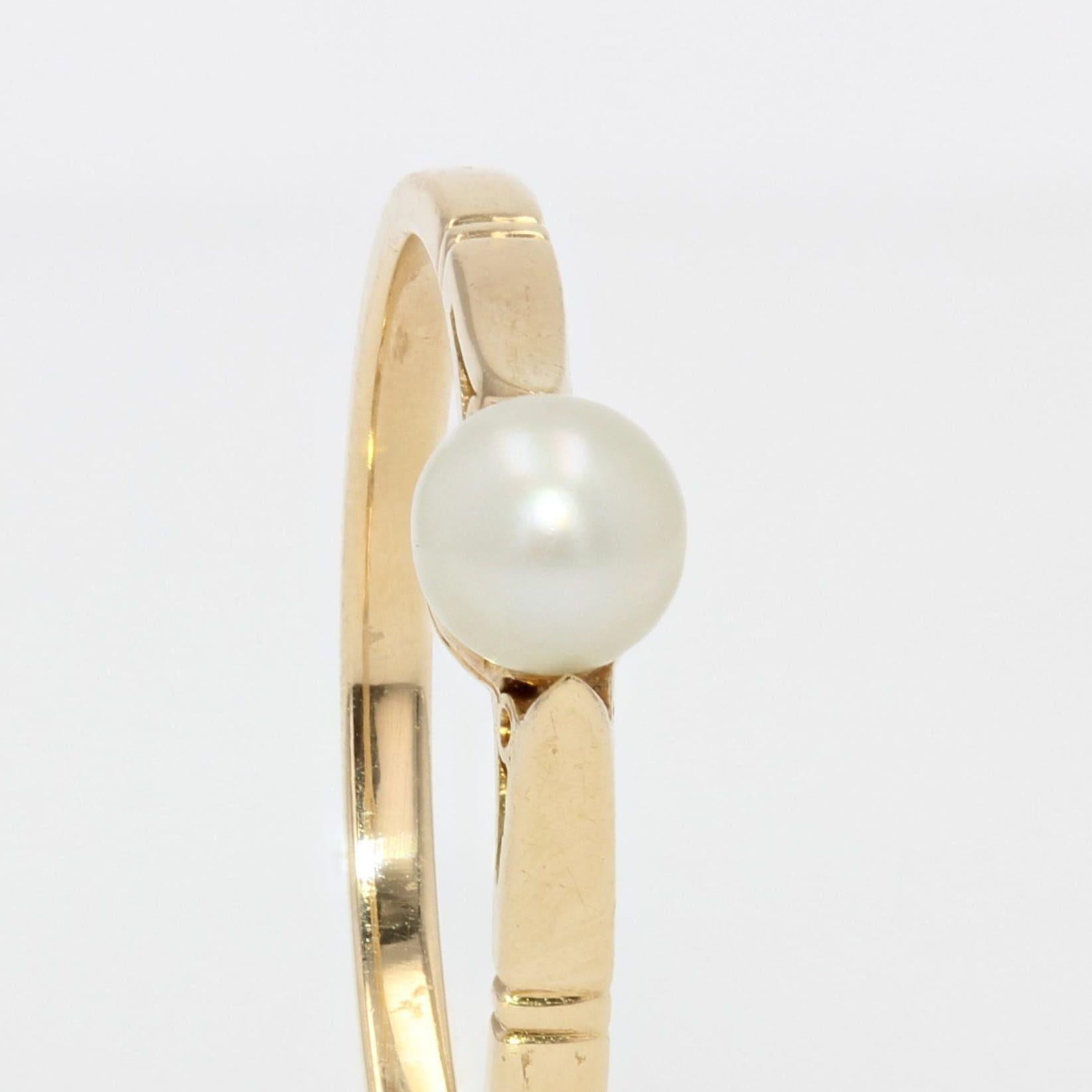 1960s Solitaire Pearl 18 Karat Yellow Gold Ring 1