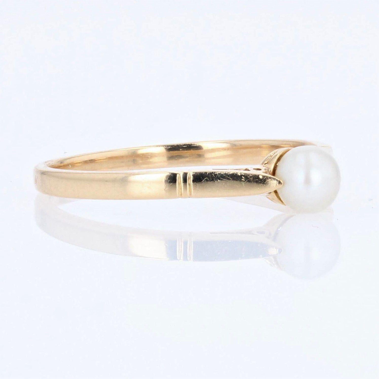 1960s Solitaire Pearl 18 Karat Yellow Gold Ring 2