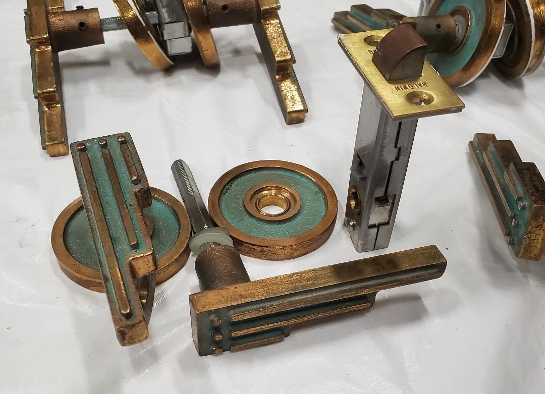 Porte Aztec/Mayan en laiton des années 1960 sertie à la main à la manière de Pepe Mendoza n° 1 en vente 4