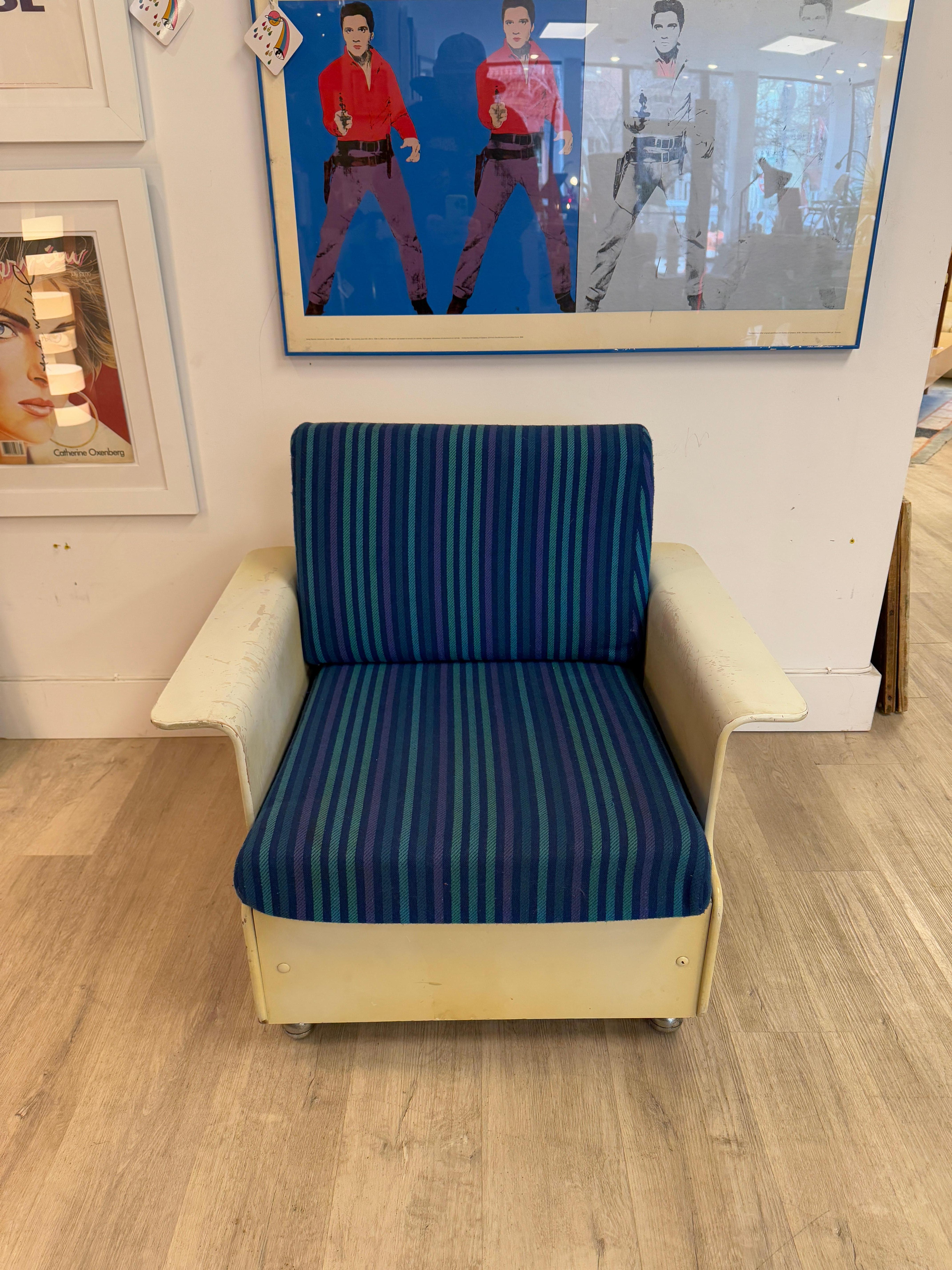 Mystery chairs!  Very much in the style of Dieter Rams, with other similar versions typically being German or Italian, these carry no maker's mark.  These have a very interesting construction, and the most AMAZING feet you've seen.  Extensive wear