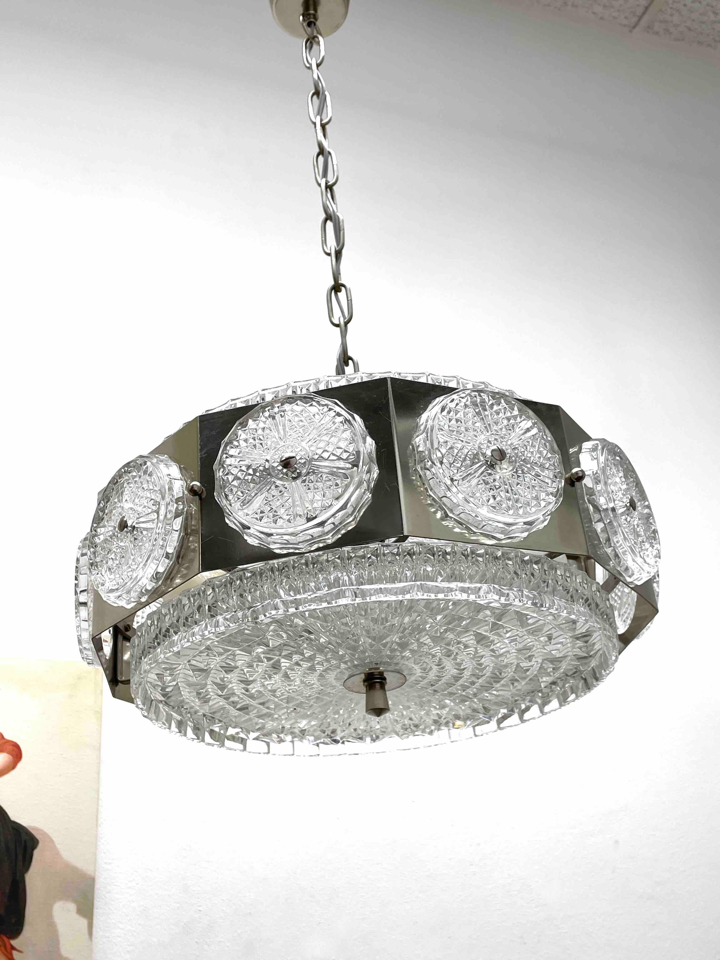 1960s, Space Age Glass and Chrome Chandelier by Carl Fagerlund for Orrefors For Sale 4
