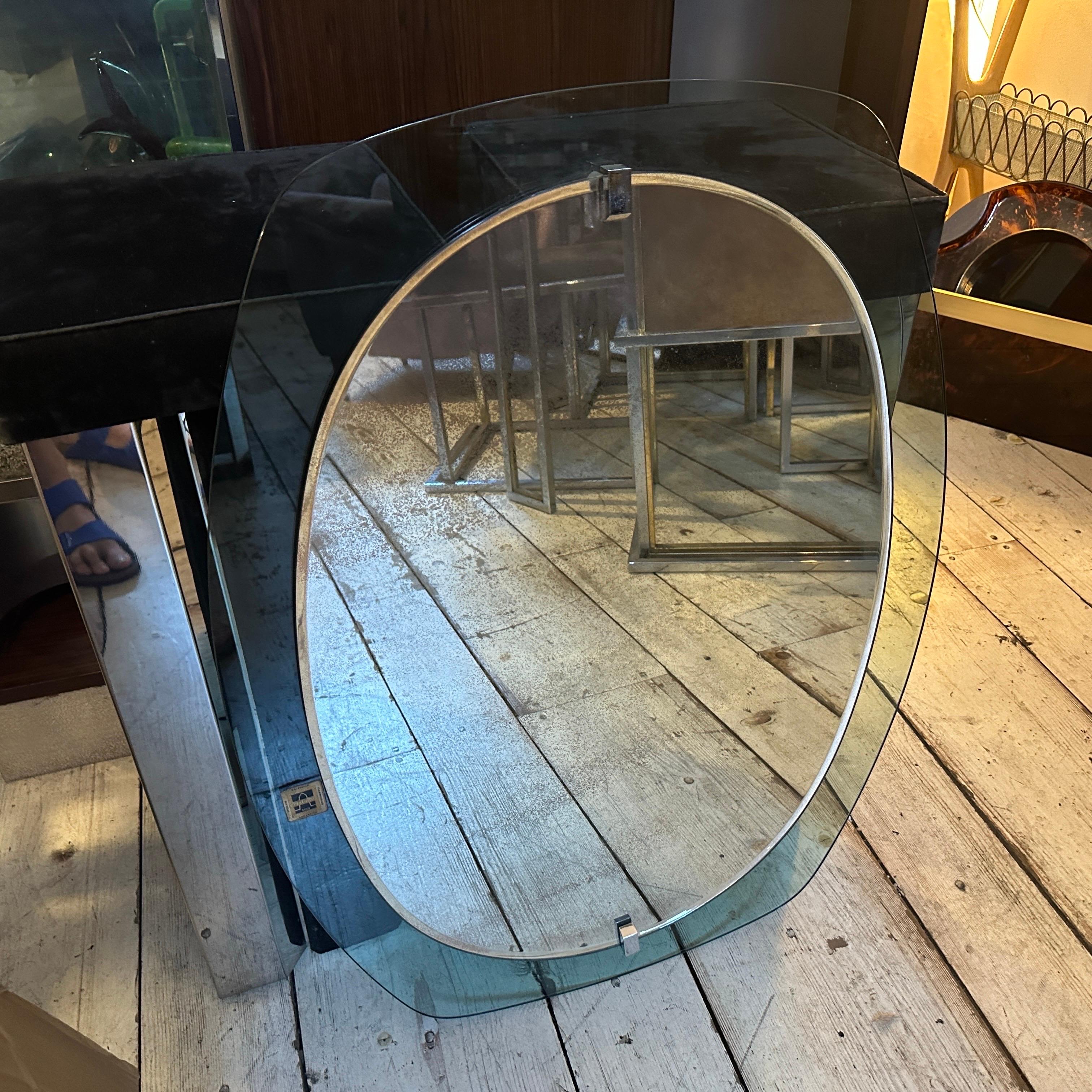 1960s Space Age Gray and Clear Glass Italian Wall Mirror by Veca In Good Condition For Sale In Aci Castello, IT
